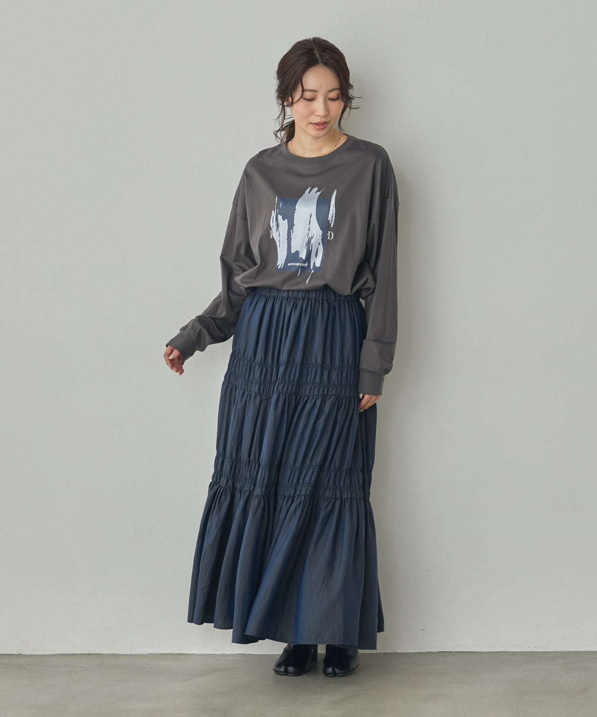 FOIL-PRINTED LONG-SLEEVE T-SHIRT