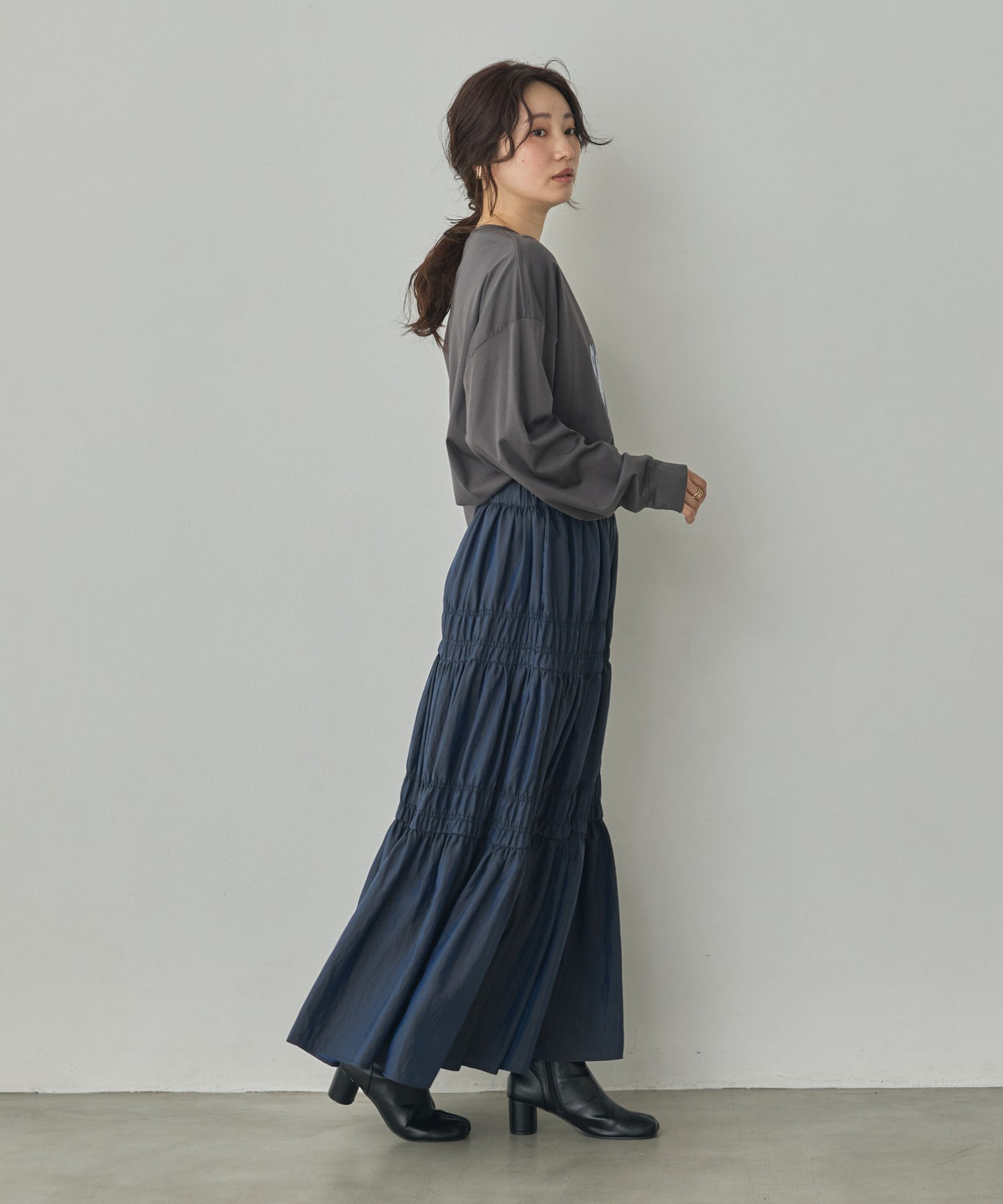 FOIL-PRINTED LONG-SLEEVE T-SHIRT
