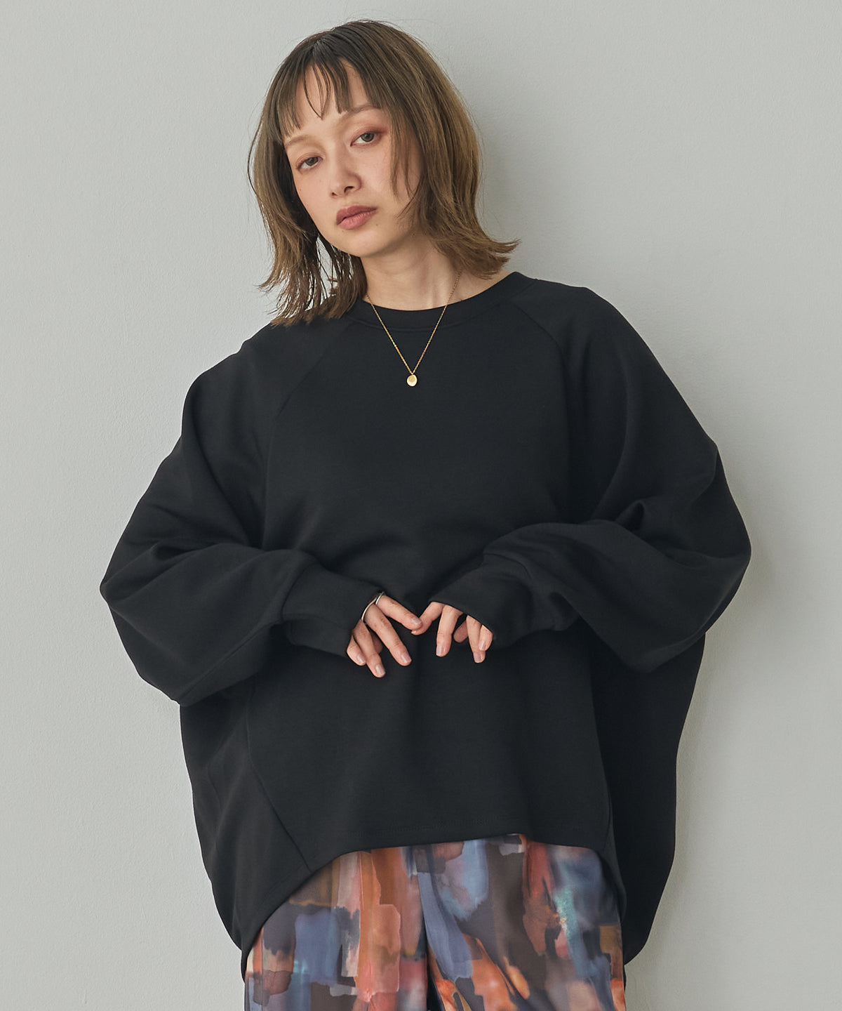 THICK CARDBOARD DOLMAN-SLEEVE TOPS