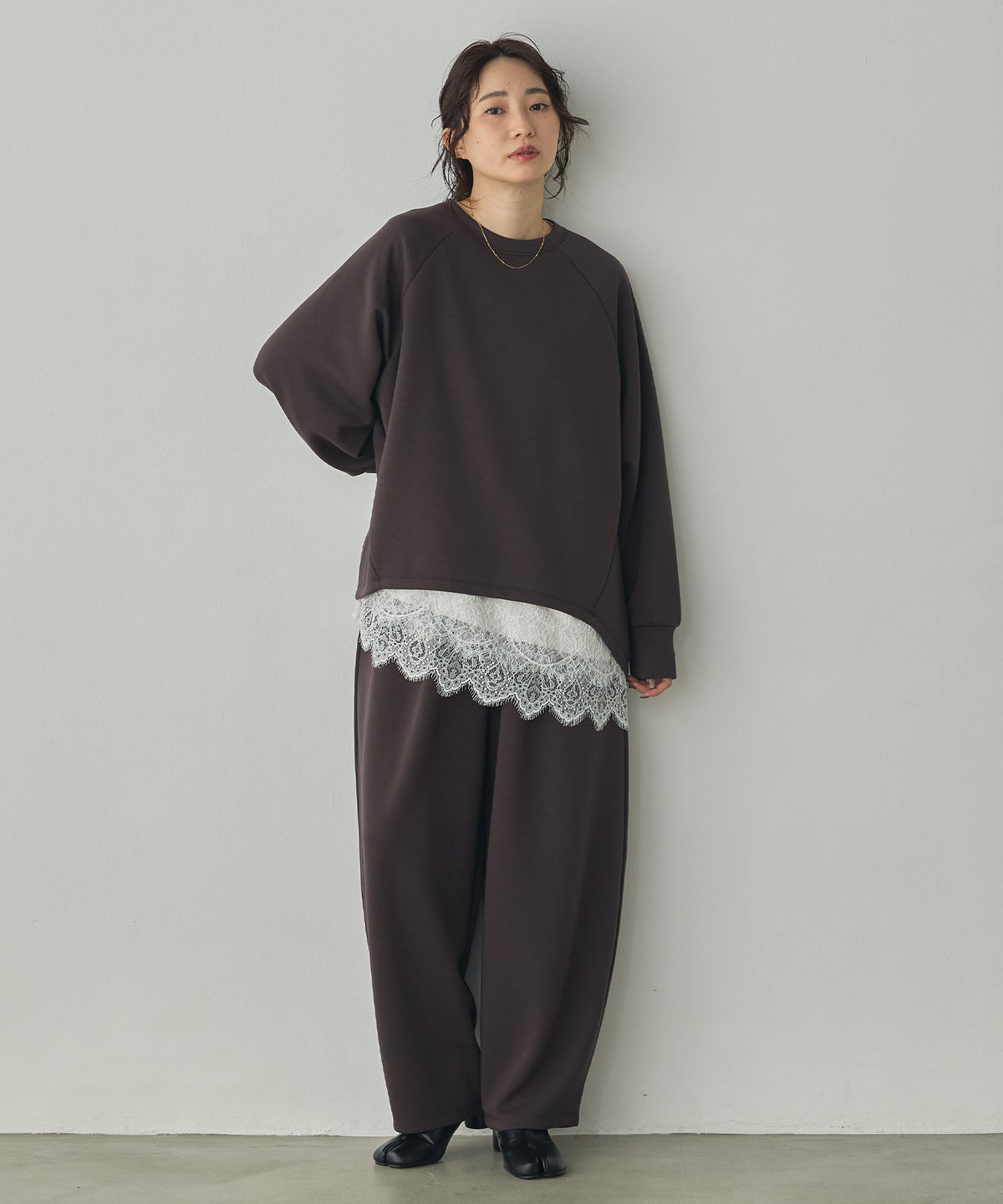 THICK CARDBOARD DOLMAN-SLEEVE TOPS