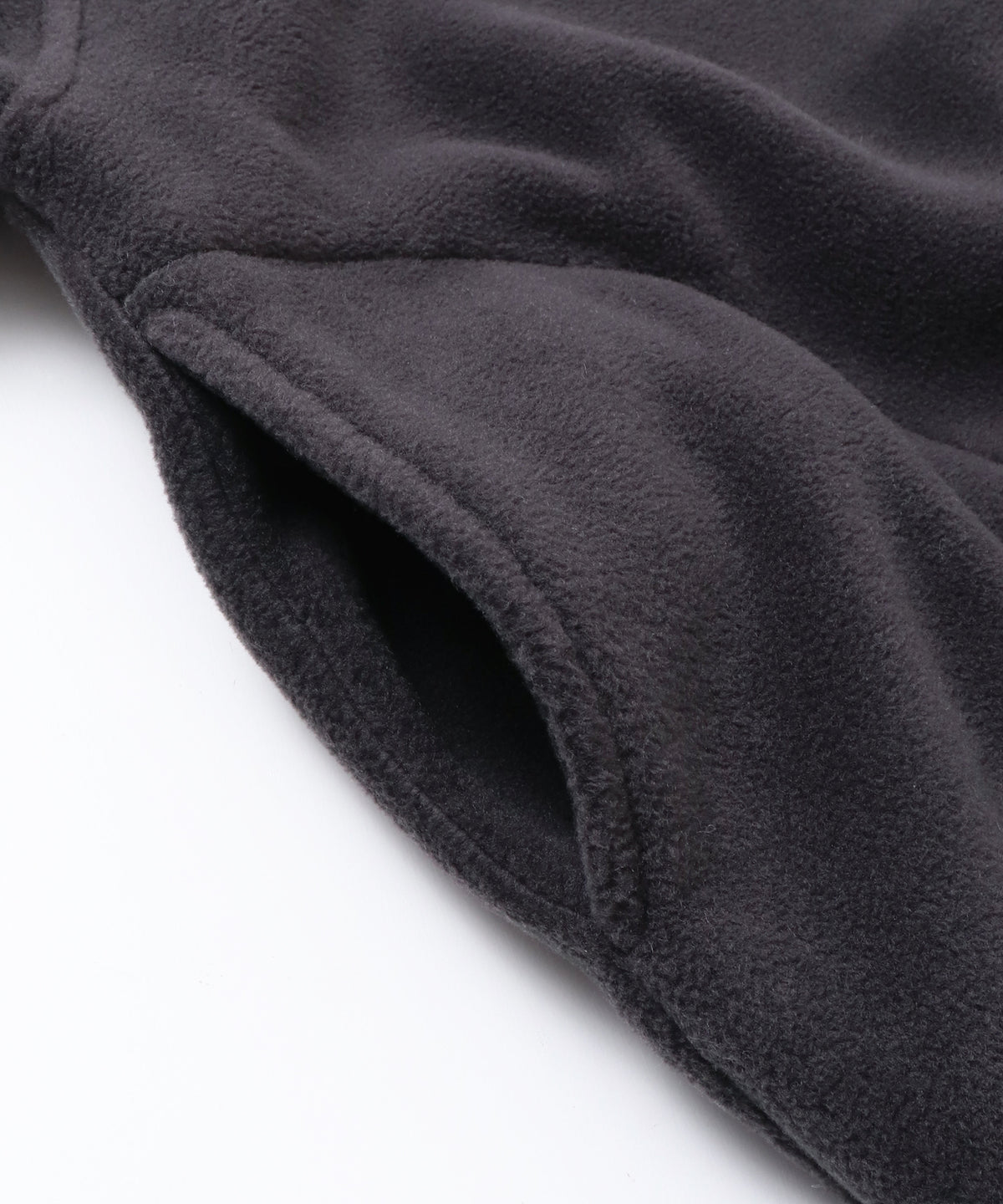 BOUCLÉ-CUT ANORAK TOPS