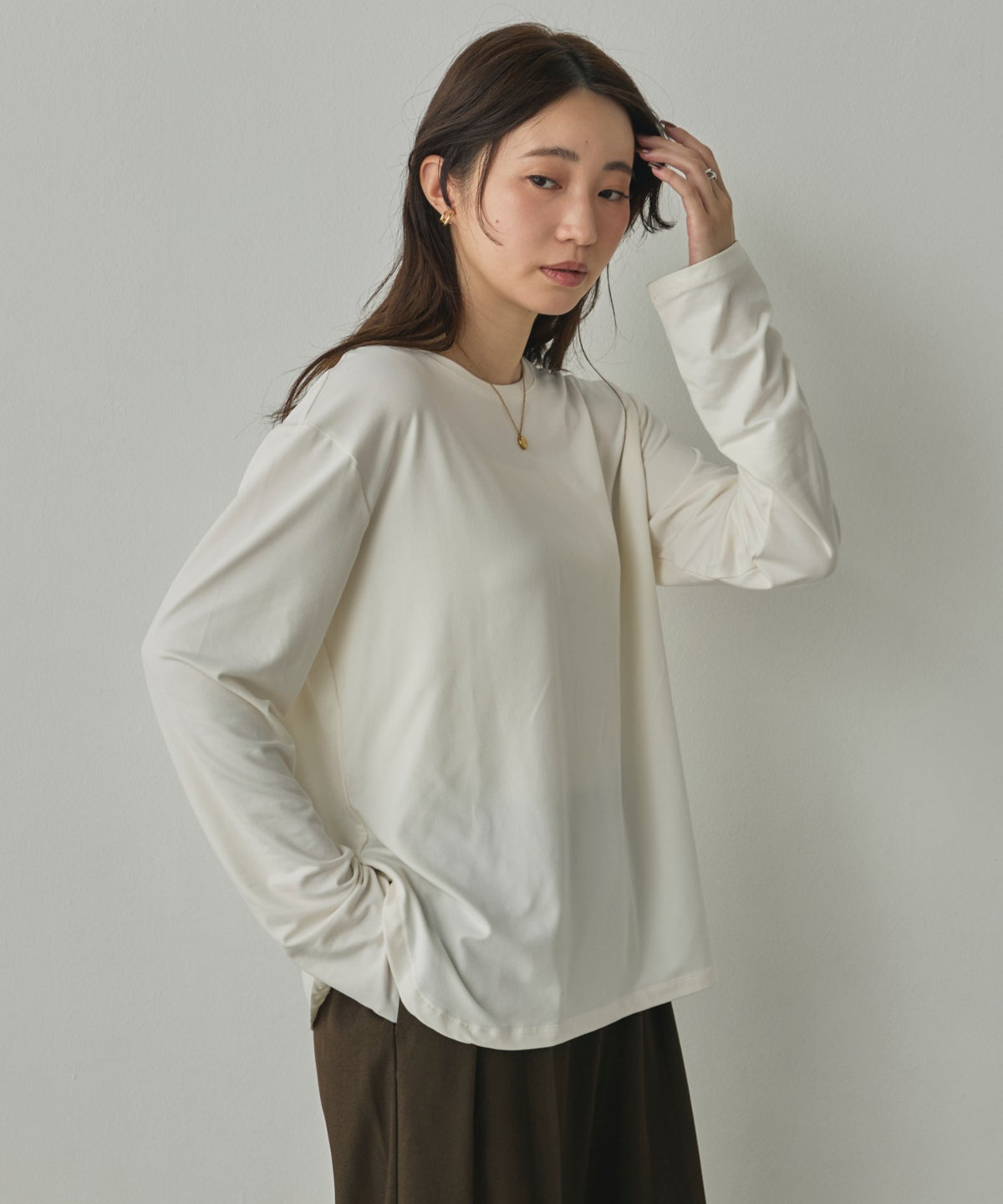SOFT AND STRETCHY T-SHIRT: BASIC TOPS