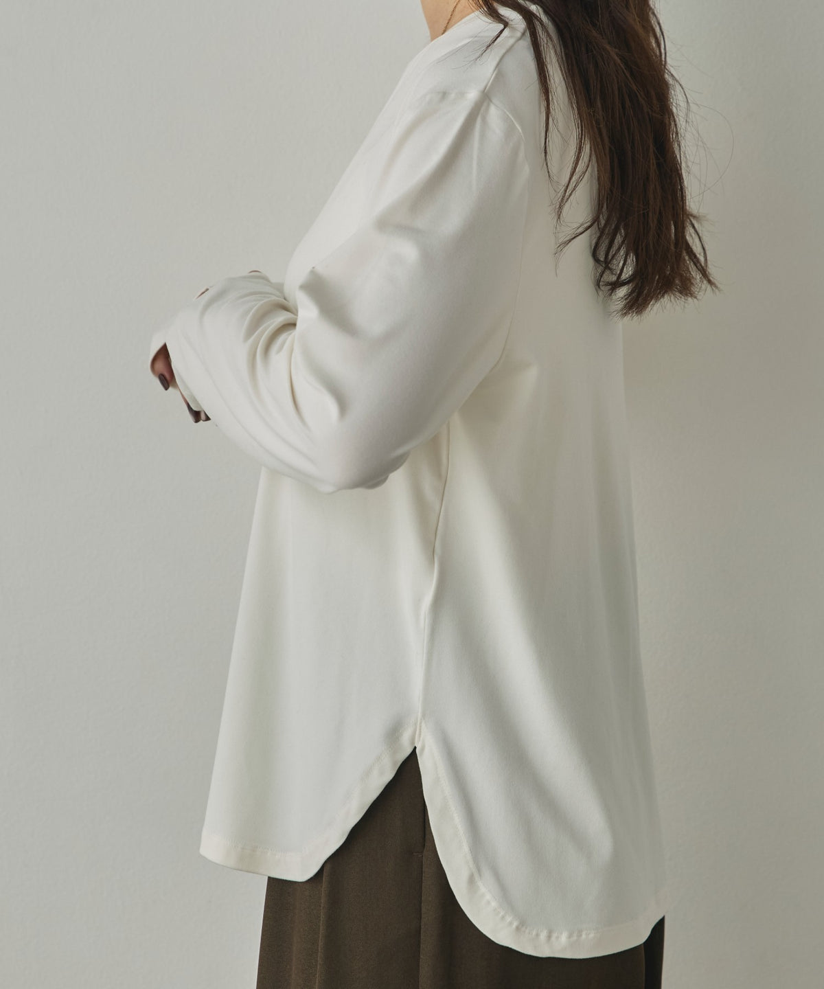 SOFT AND STRETCHY T-SHIRT: BASIC TOPS