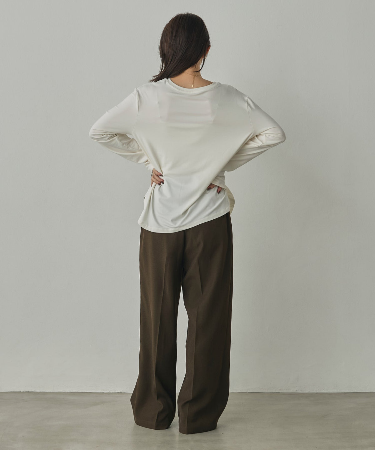 SOFT AND STRETCHY T-SHIRT: BASIC TOPS