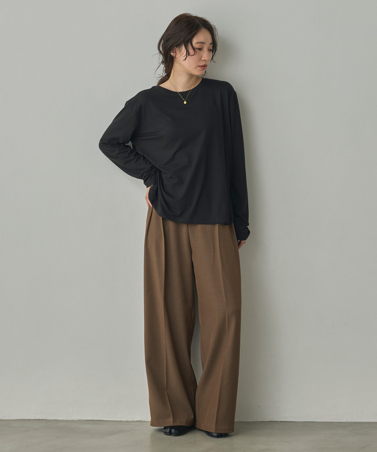 SOFT AND STRETCHY T-SHIRT: BASIC TOPS