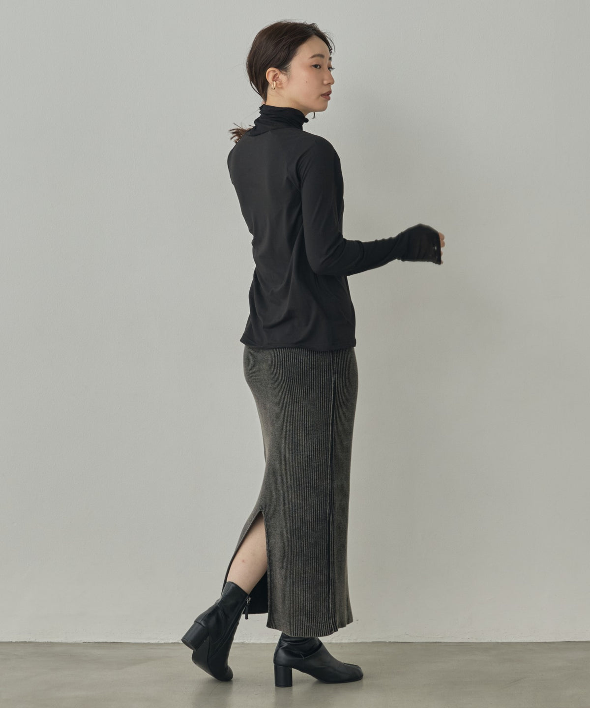SOFT AND STRETCHY CUT-AND-SEW POWER-NET TOPS