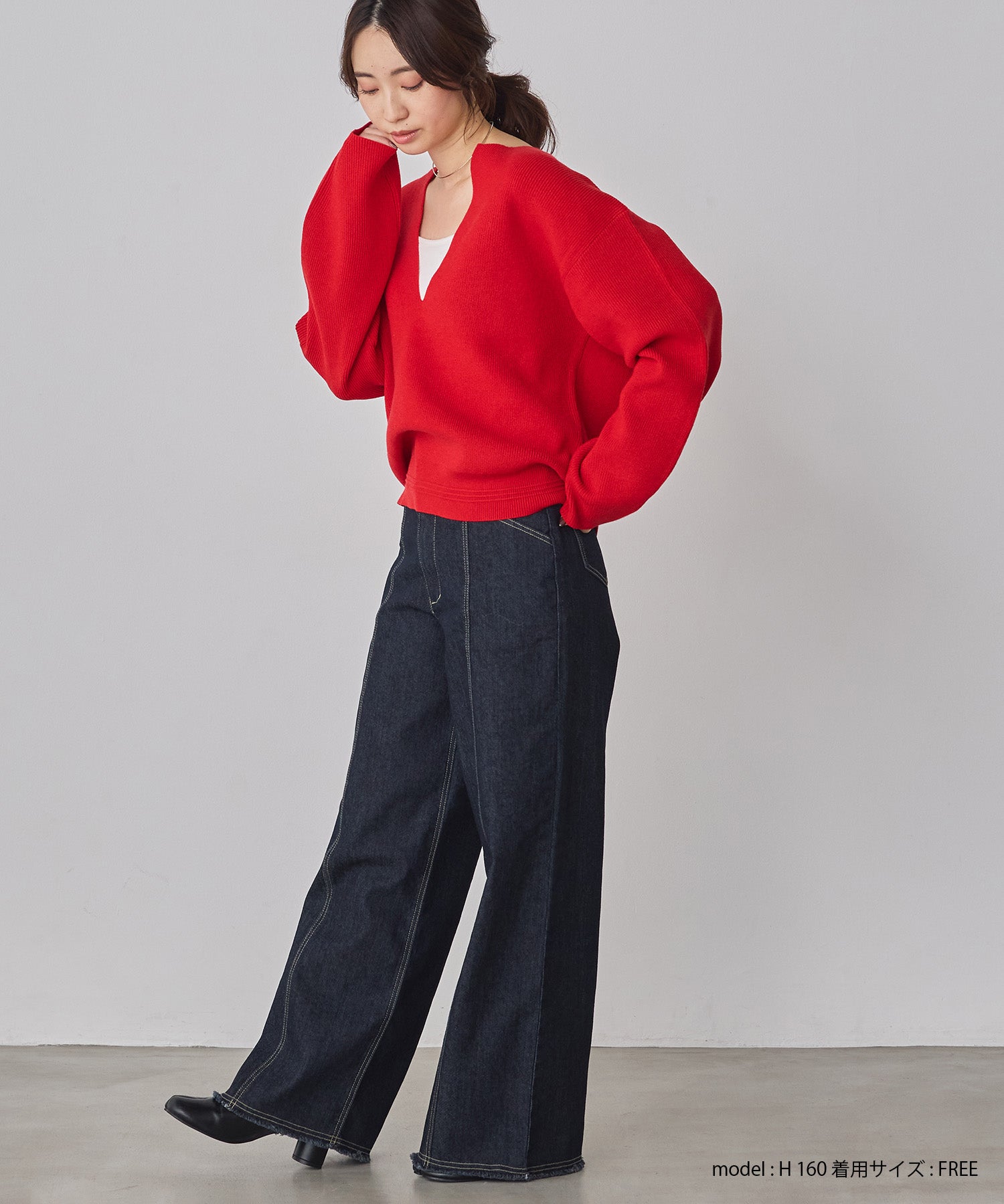 【静電気防止】やわもちヤーン 深Vデザインニット