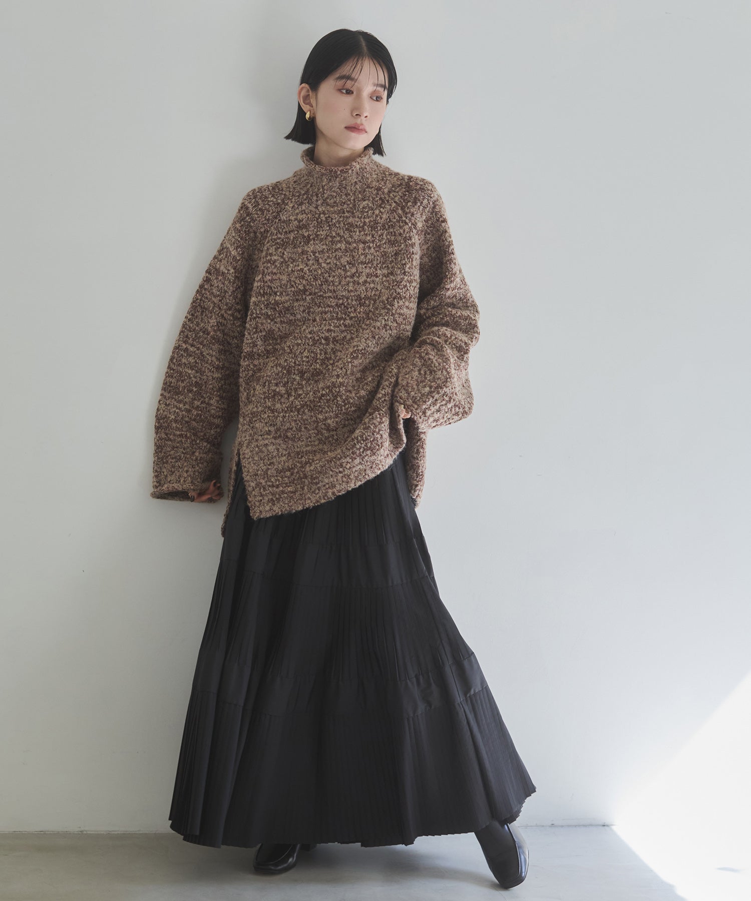 BOUCLE HIGH NECK KNIT