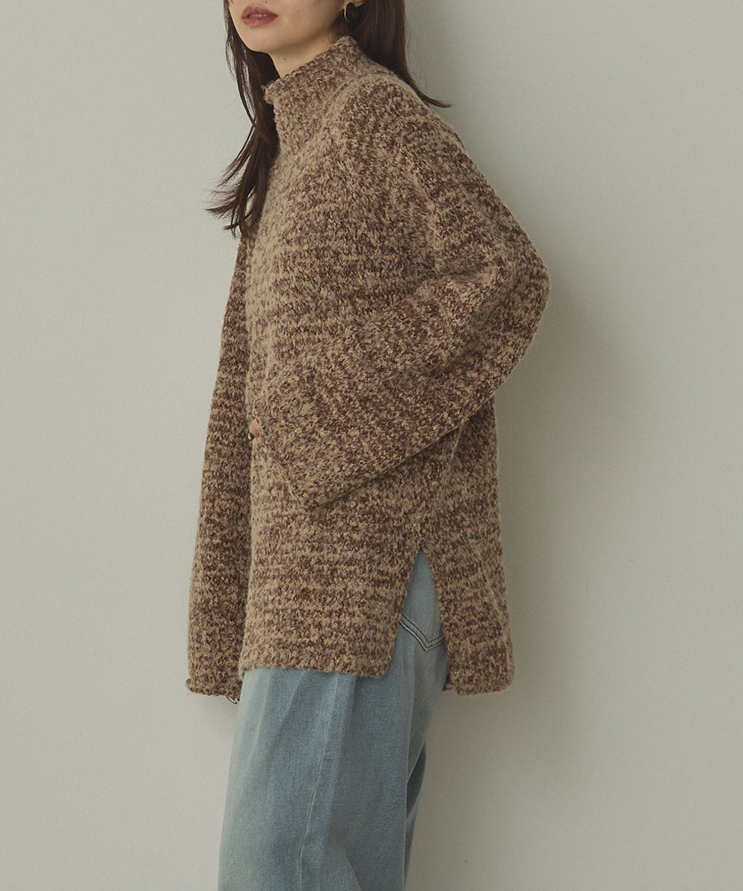 BOUCLE HIGH NECK KNIT