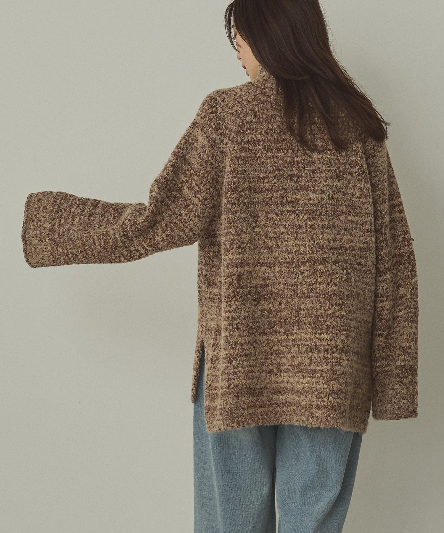 BOUCLE HIGH NECK KNIT