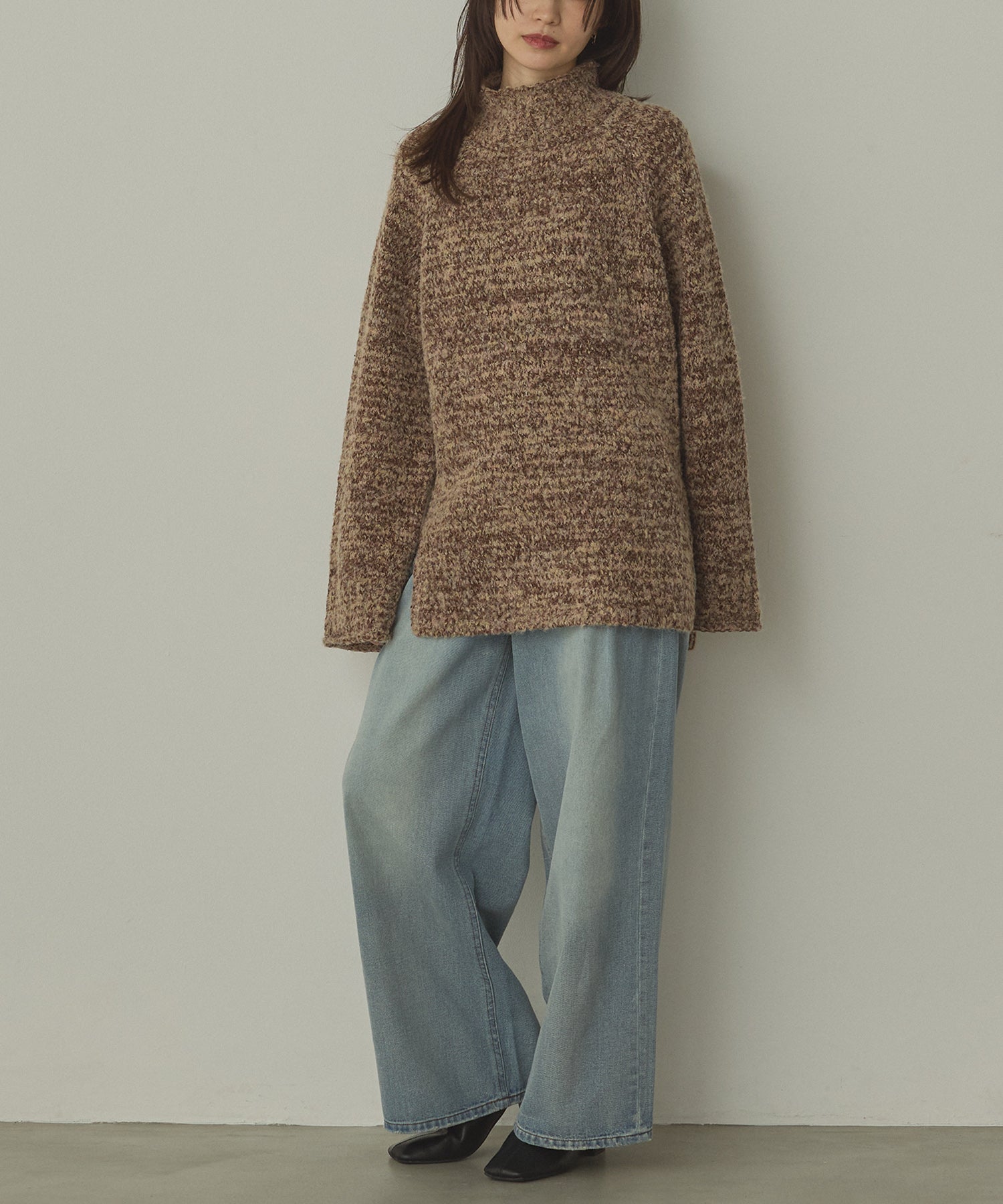 BOUCLE HIGH NECK KNIT