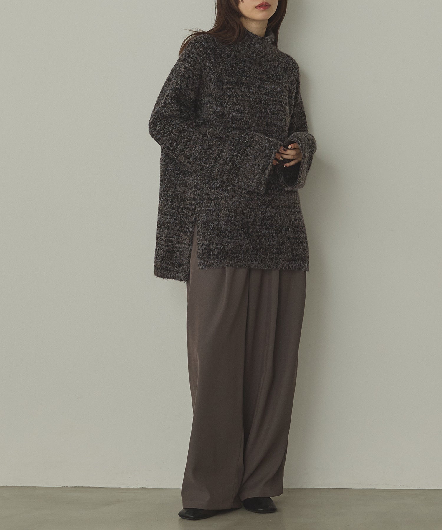 BOUCLE HIGH NECK KNIT