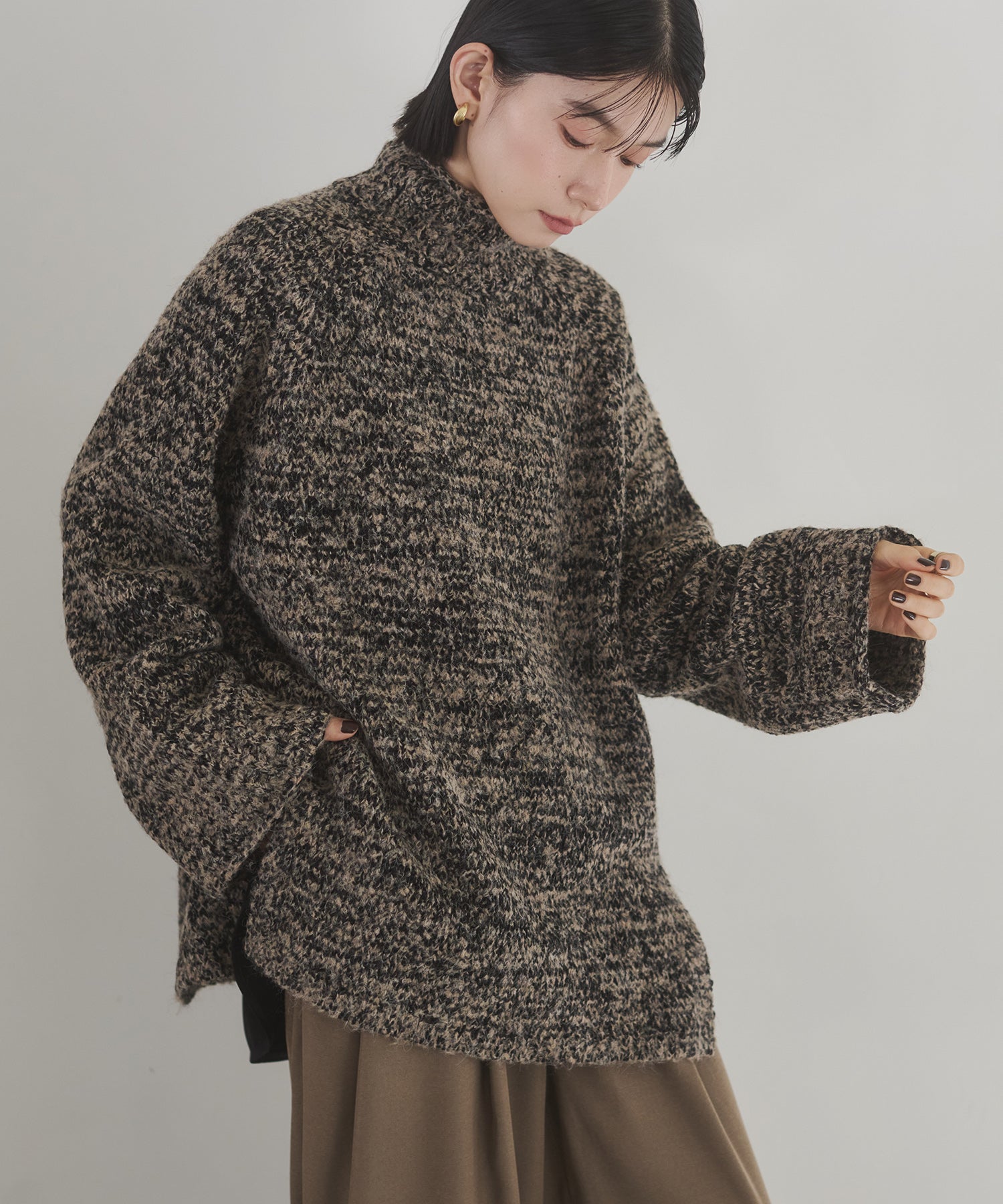 ブークレミックス ハイネックニット