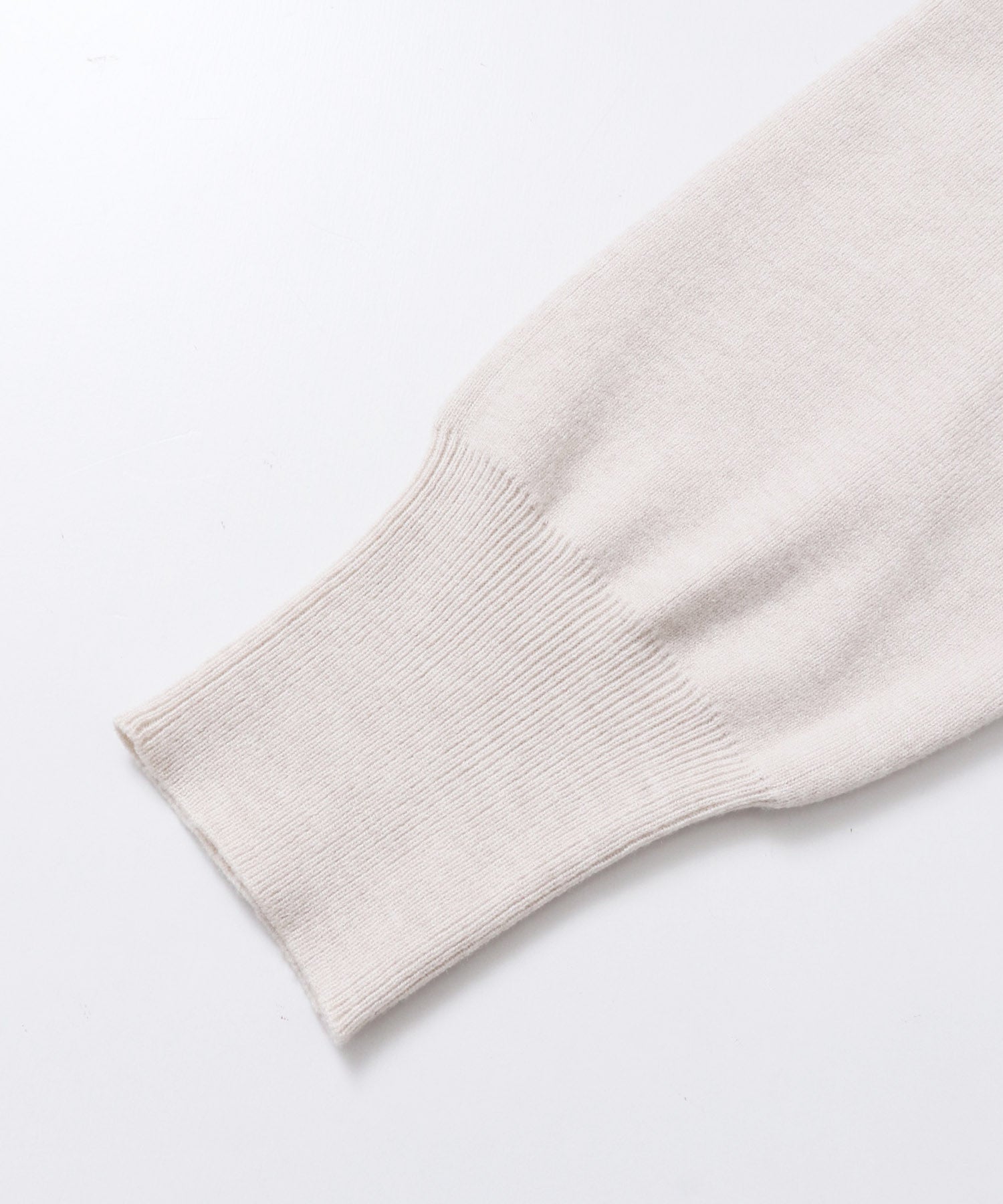 【静電気防止】やわもちヤーン タートルドルマンニット