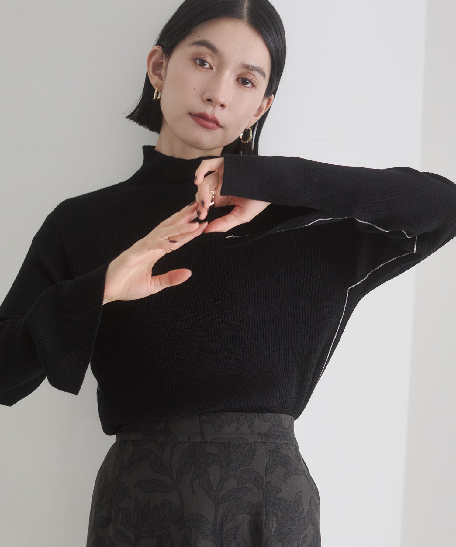 配色 タートルリブニット