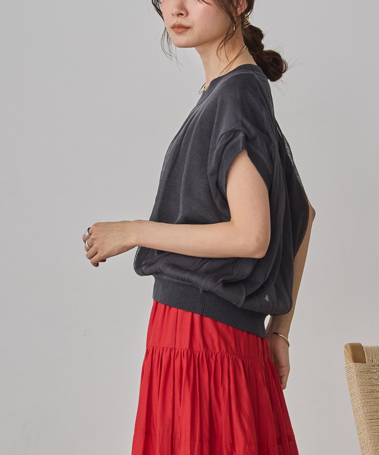 REVERSIBLE COLOR-BLOCK KNIT