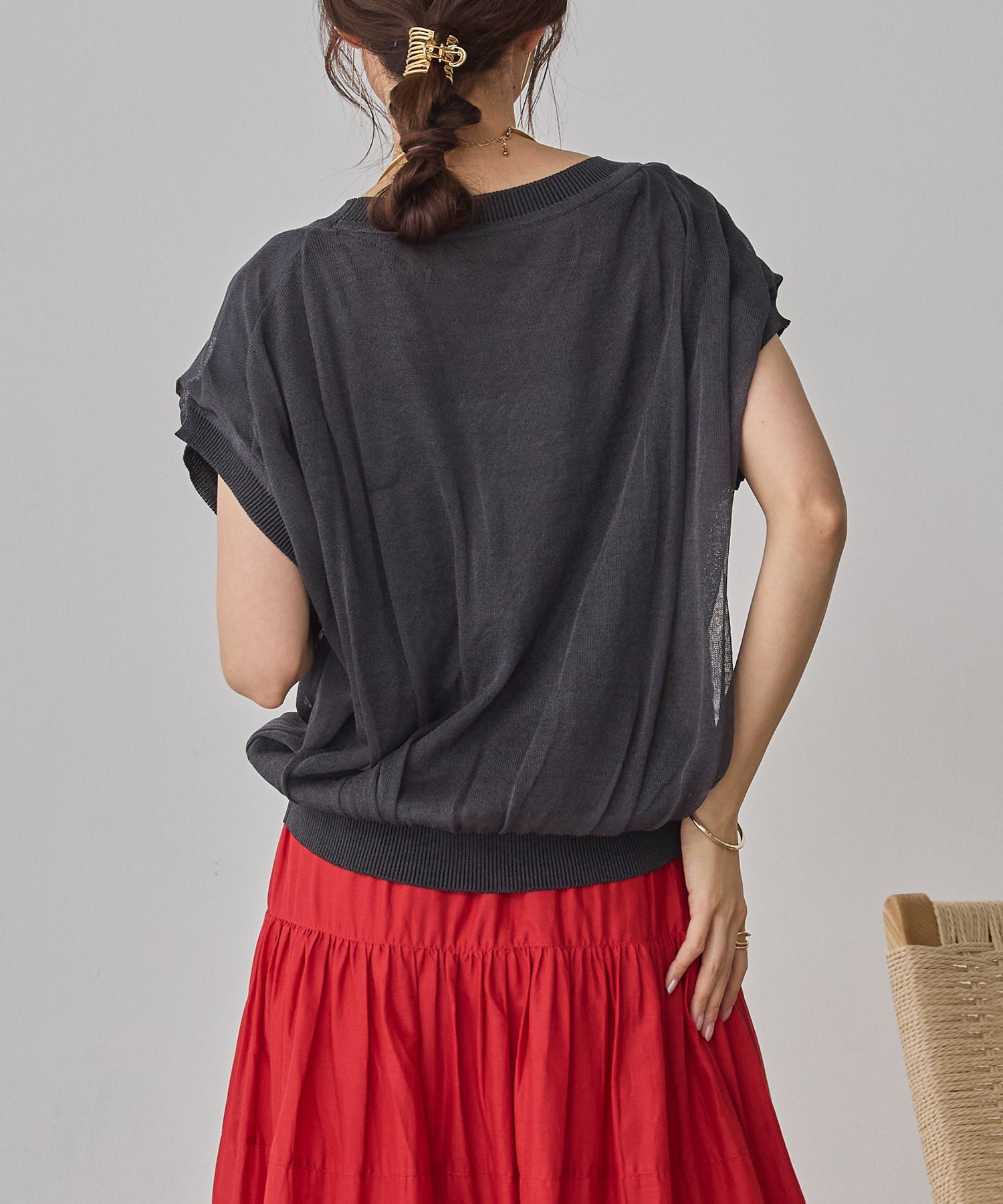 REVERSIBLE COLOR-BLOCK KNIT