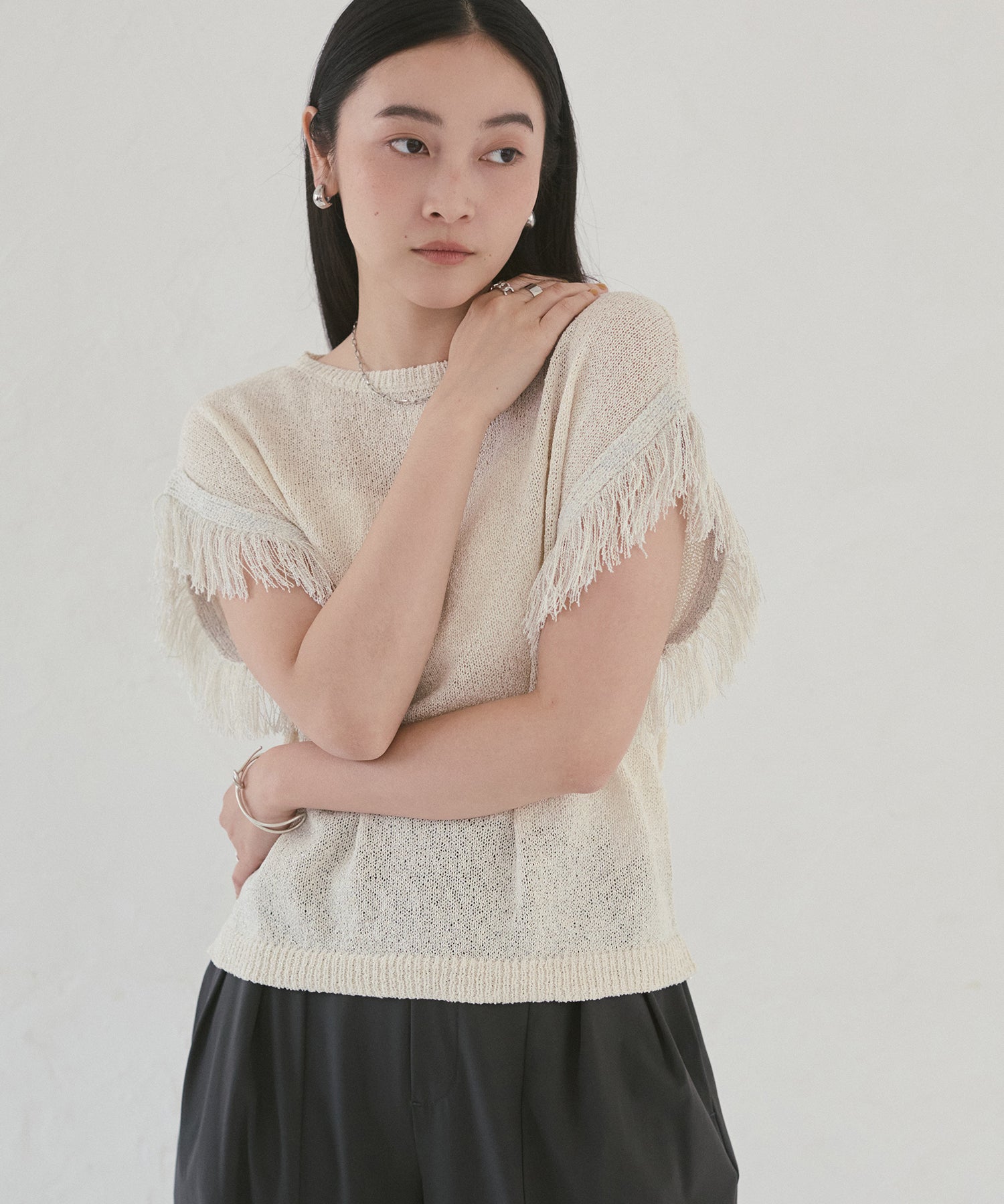 SEQUINED FRINGE-SLEEVE KNIT