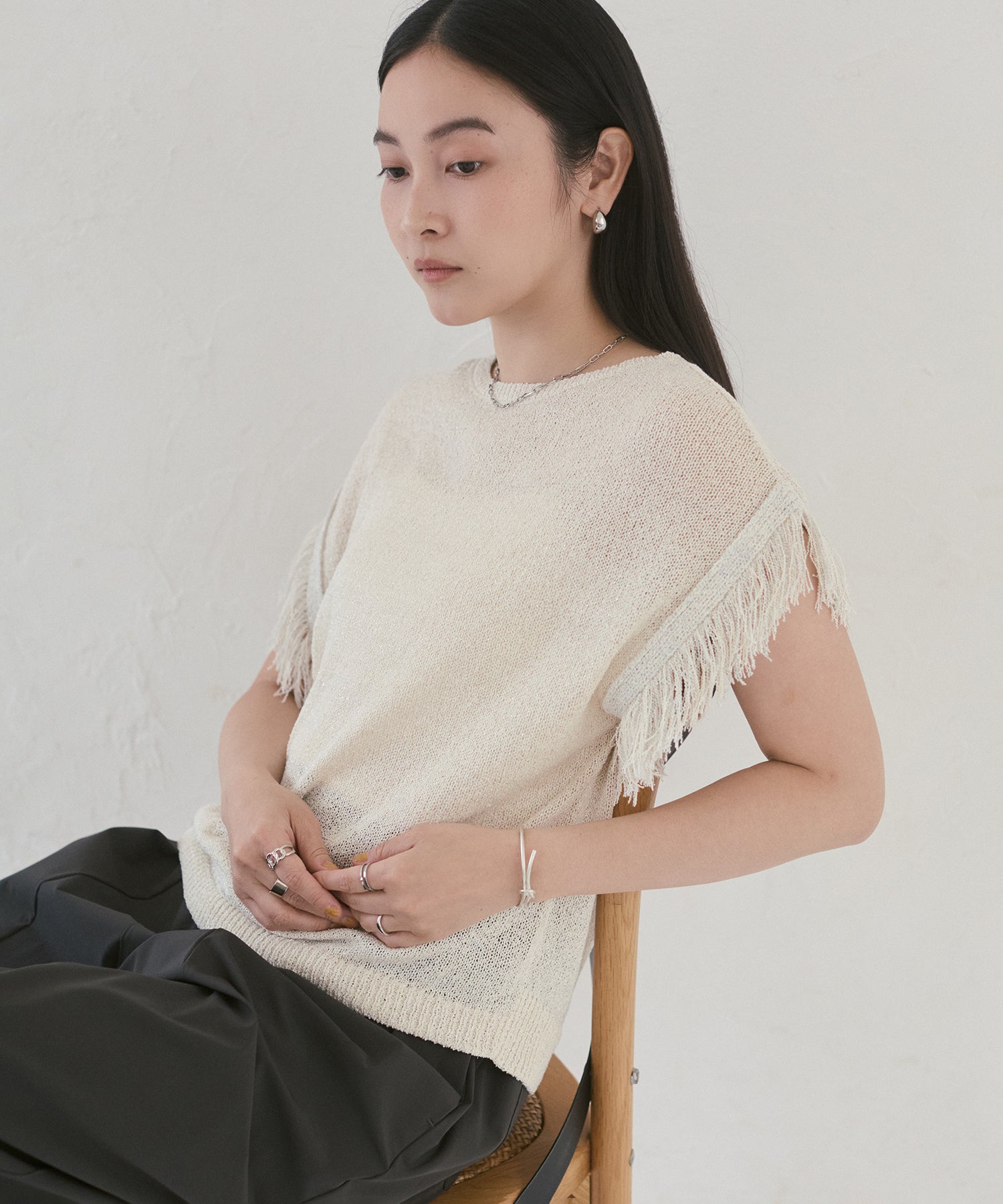 SEQUINED FRINGE-SLEEVE KNIT