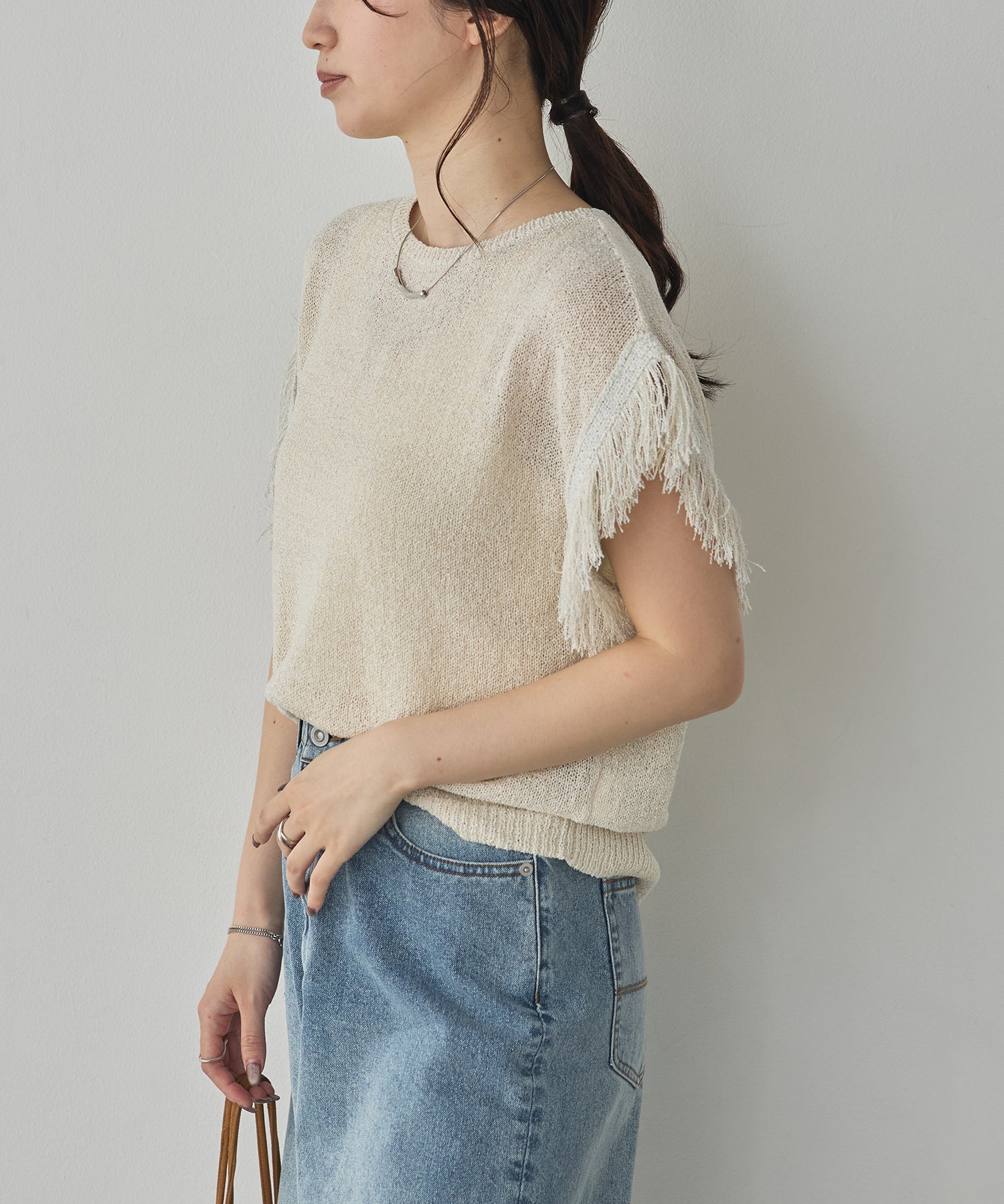 SEQUINED FRINGE-SLEEVE KNIT