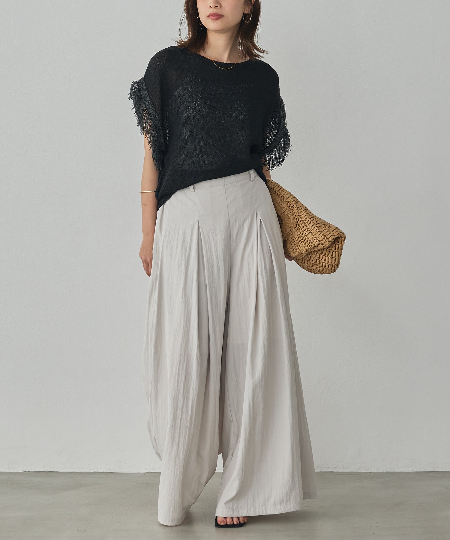 SEQUINED FRINGE-SLEEVE KNIT