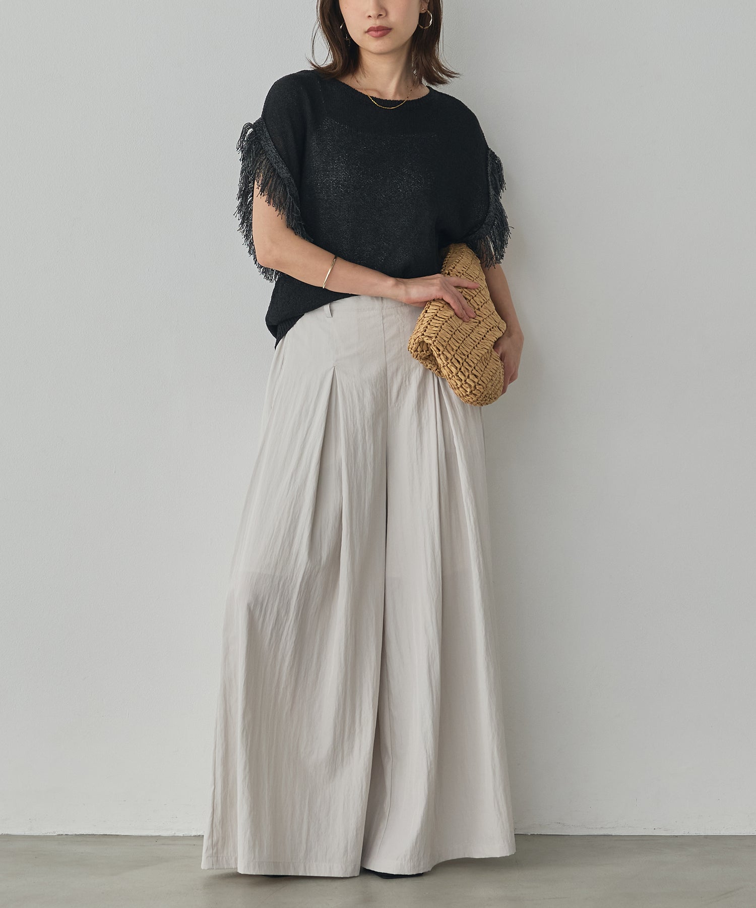 SEQUINED FRINGE-SLEEVE KNIT
