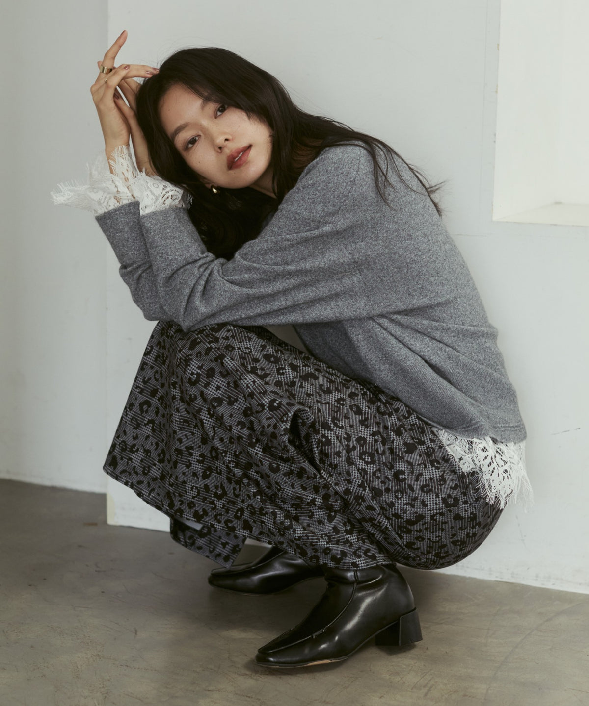 CASHMERE-TOUCH LACE-INLAID KNIT
