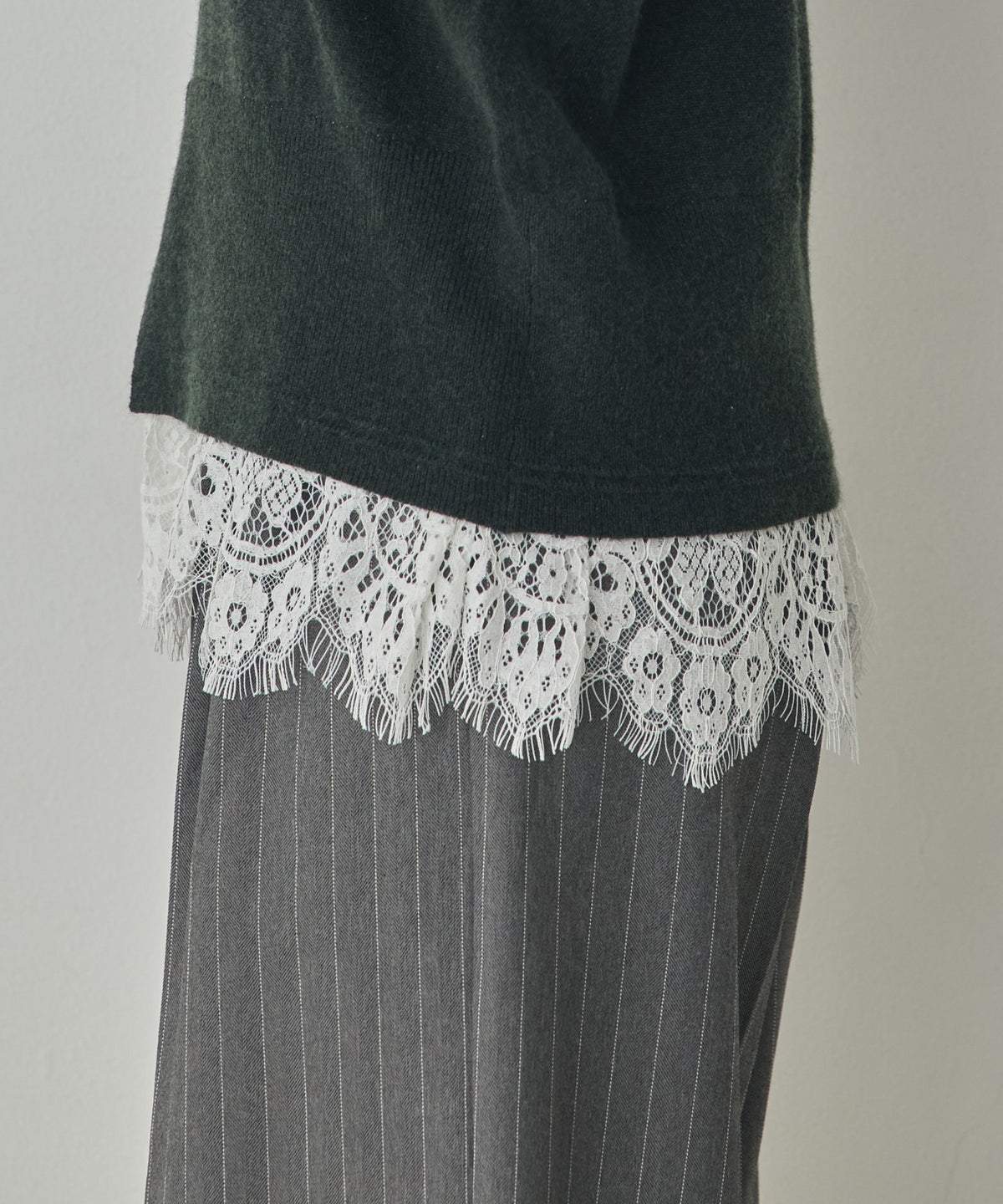 CASHMERE-TOUCH LACE-INLAID KNIT