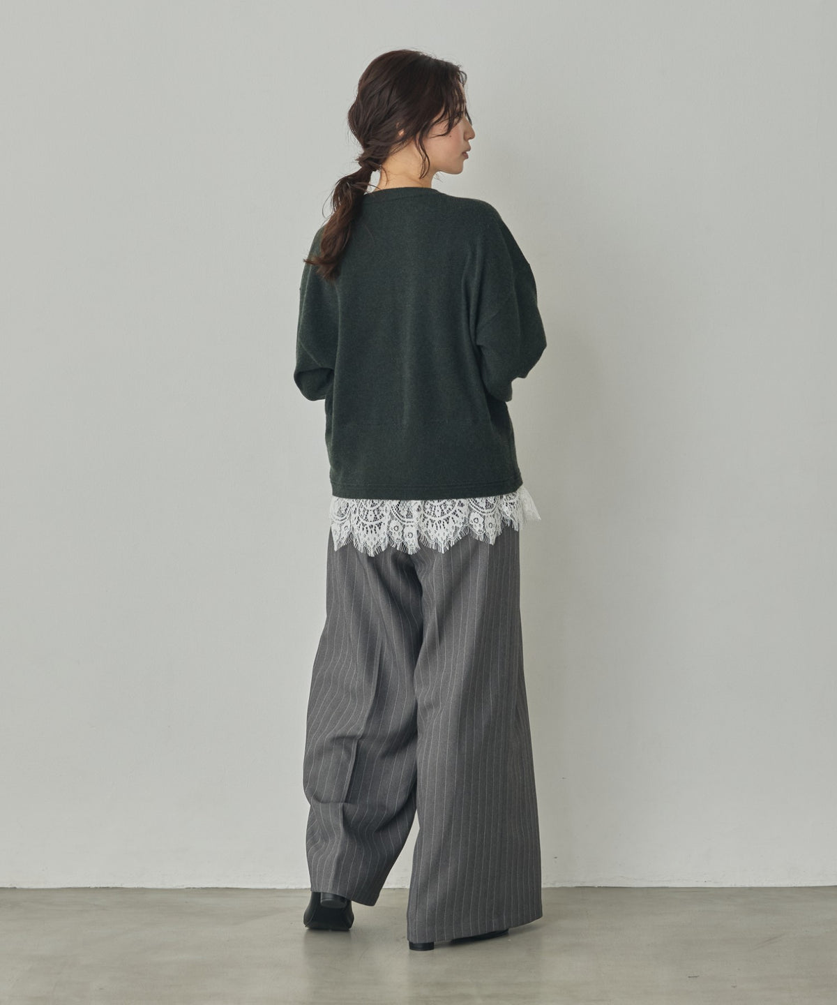 CASHMERE-TOUCH LACE-INLAID KNIT