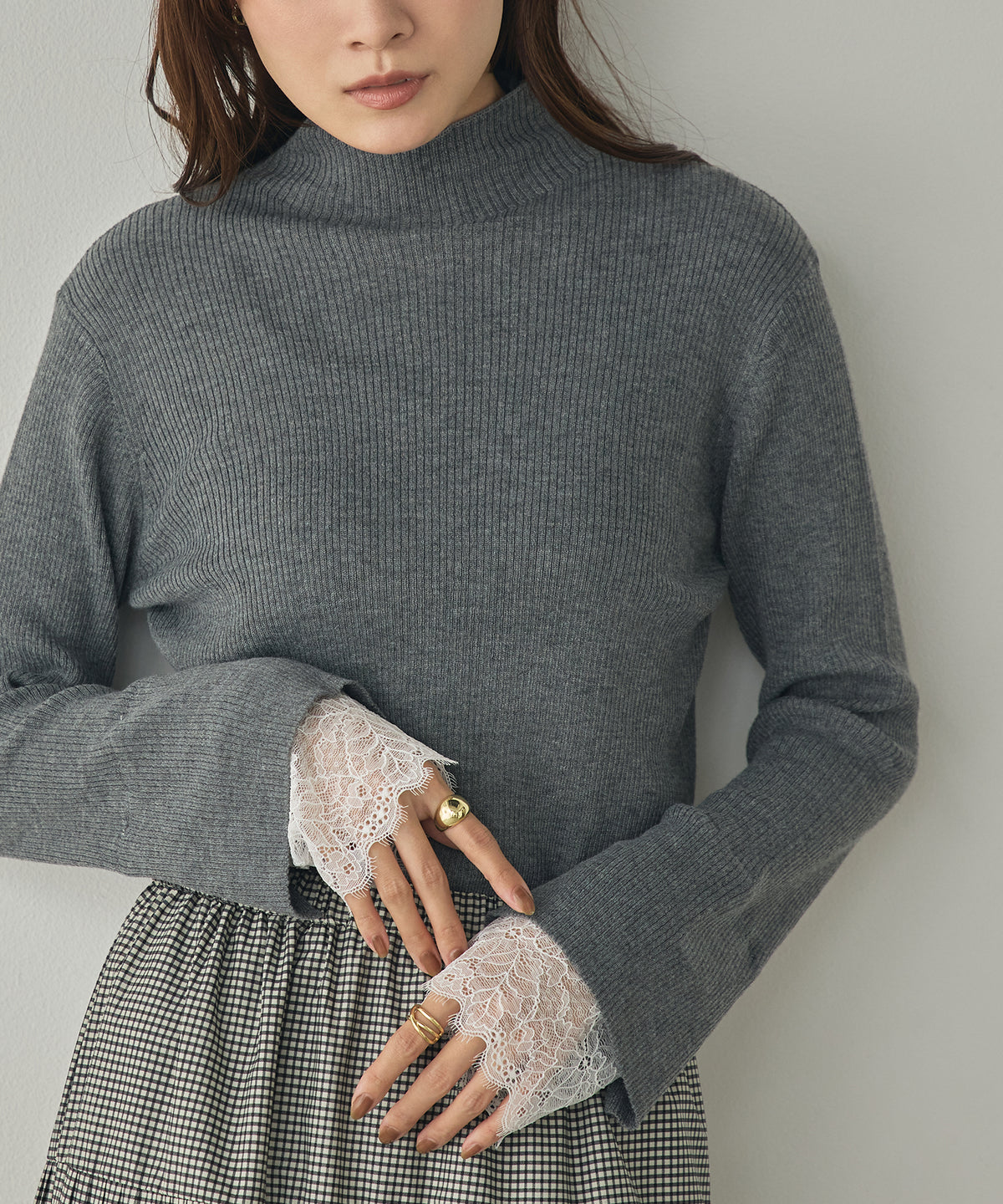 LACE-TRIMMED DOCKING KNIT