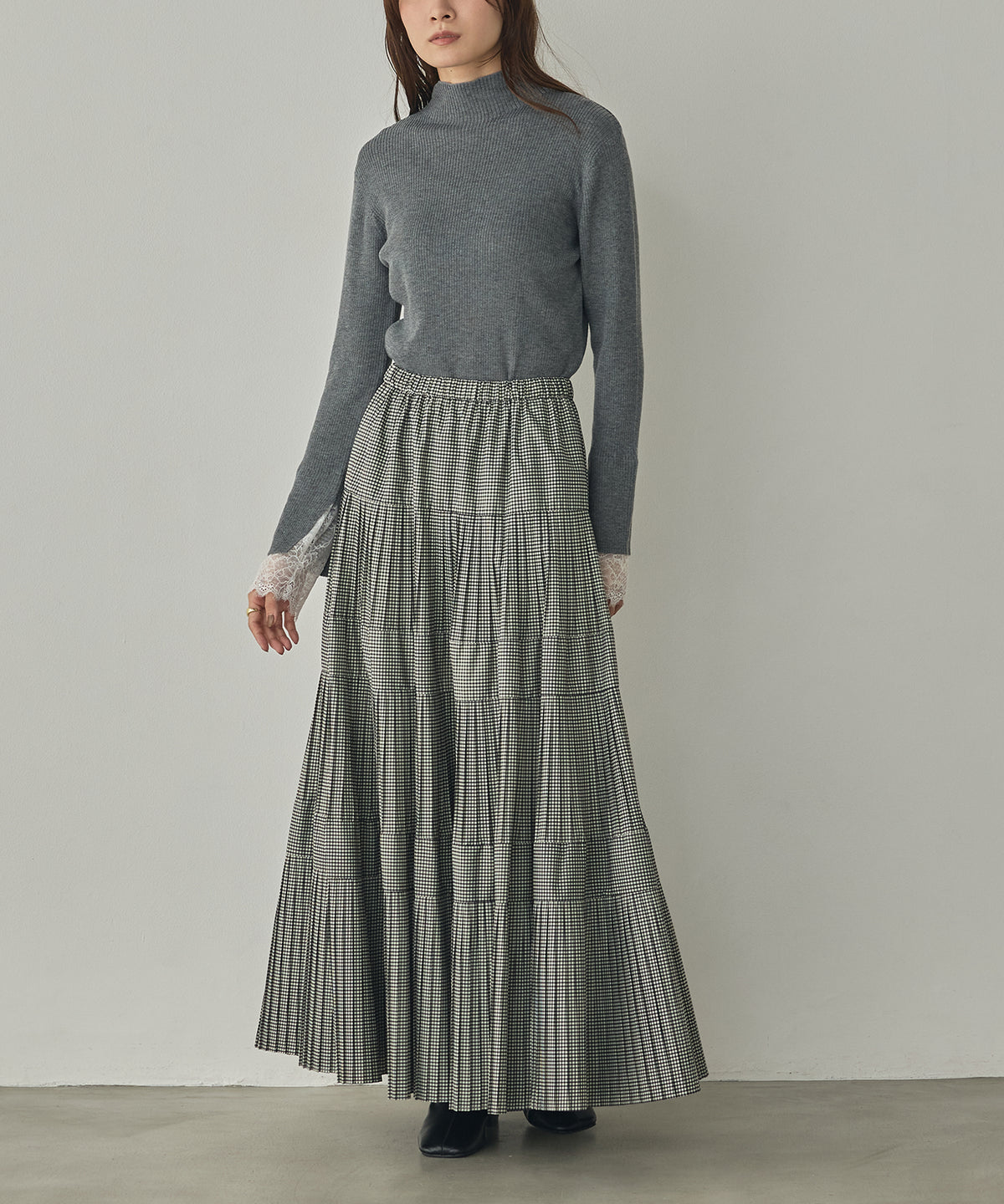 LACE-TRIMMED DOCKING KNIT