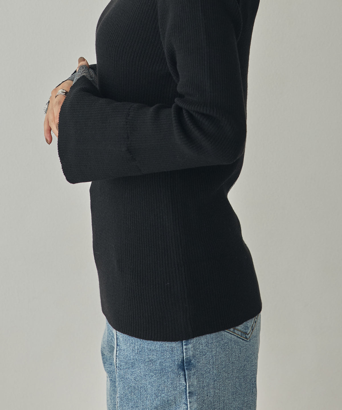 LACE-TRIMMED DOCKING KNIT