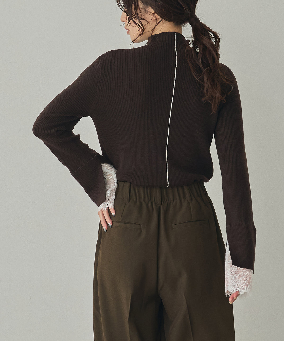 LACE-TRIMMED DOCKING KNIT