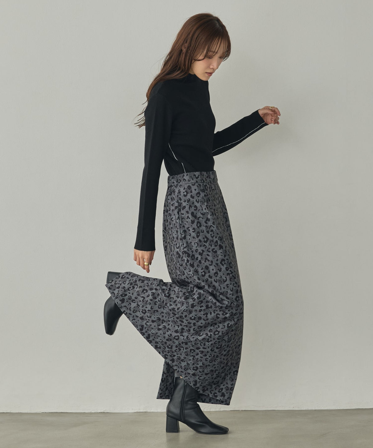 STRIPED WOOL-BLEND KNIT