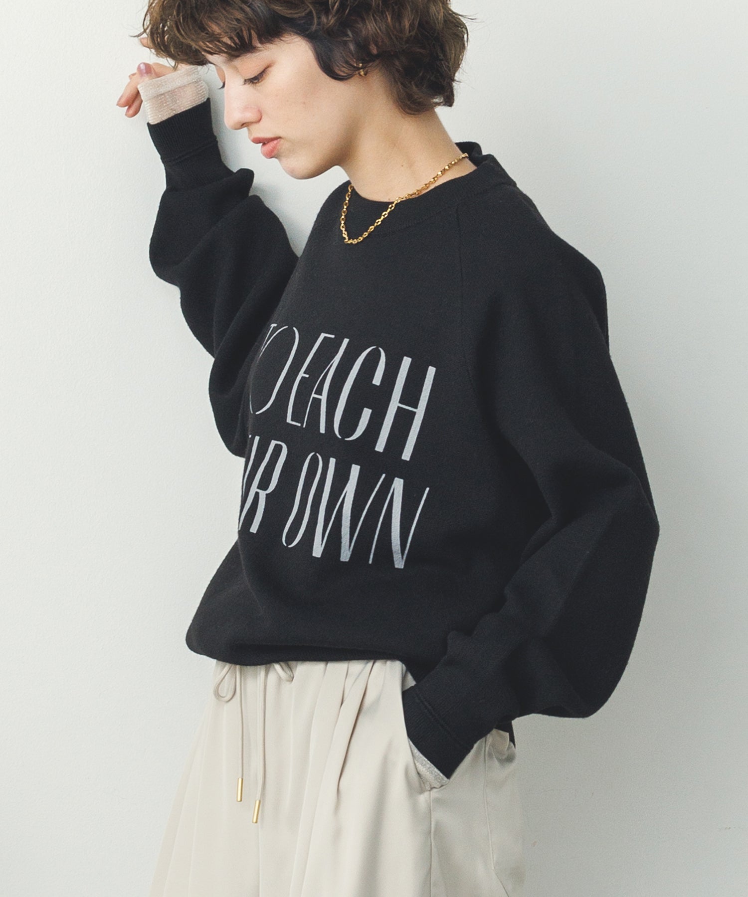 【WEB限定/別注】【新色追加】ソフトタッチ ロゴニット