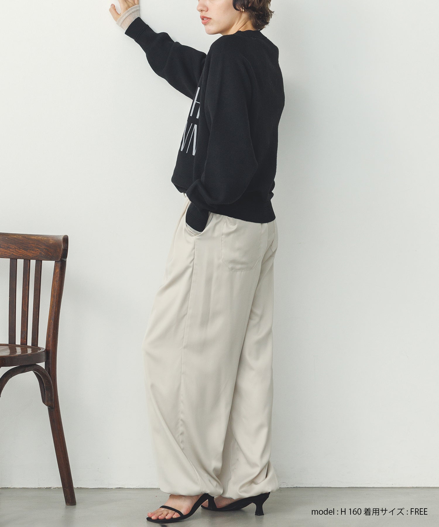 【WEB限定/別注】【新色追加】ソフトタッチ ロゴニット