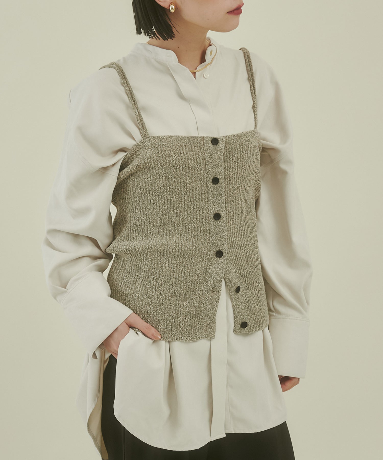 リブニットビスチェ