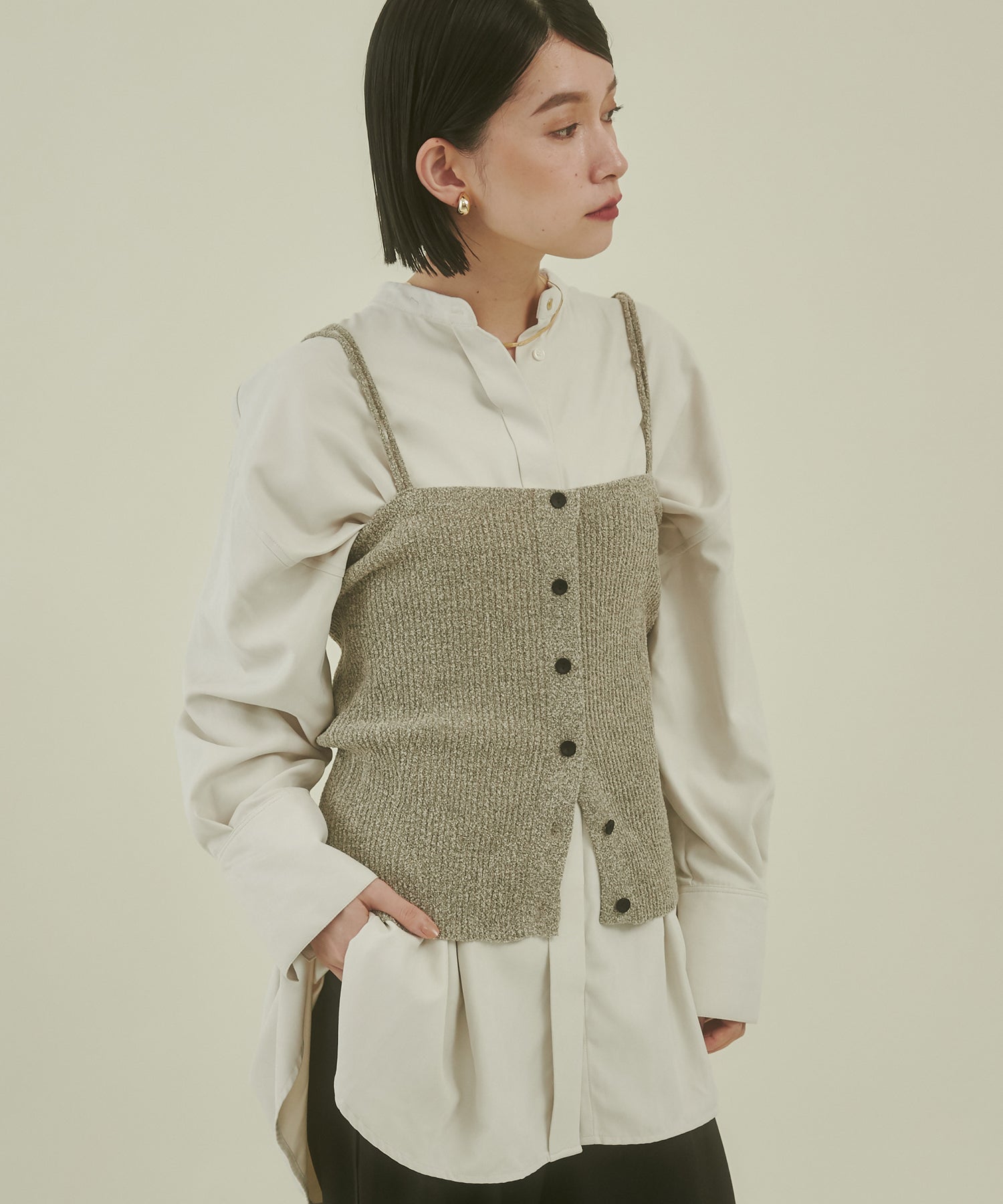 リブニットビスチェ