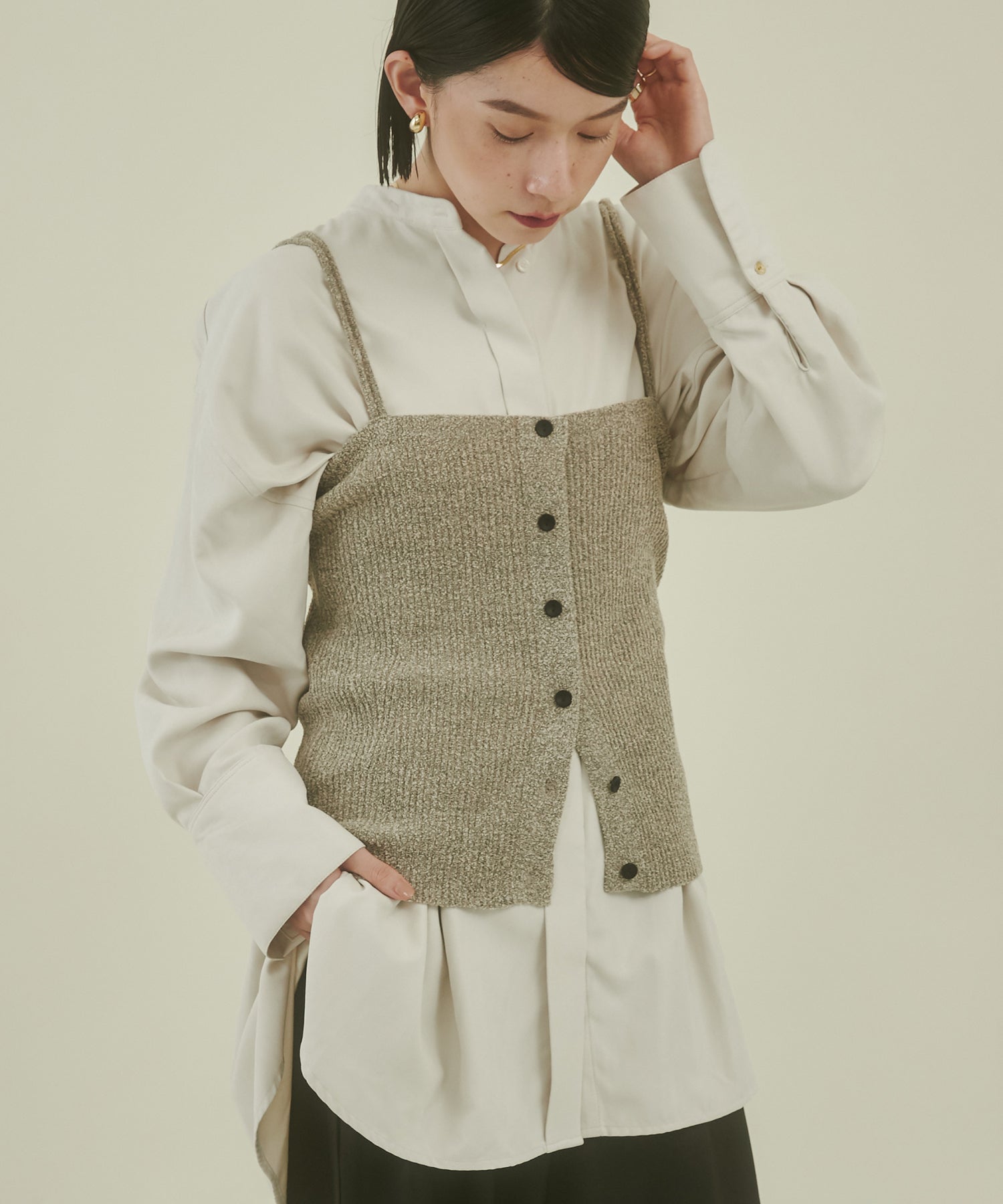 リブニットビスチェ