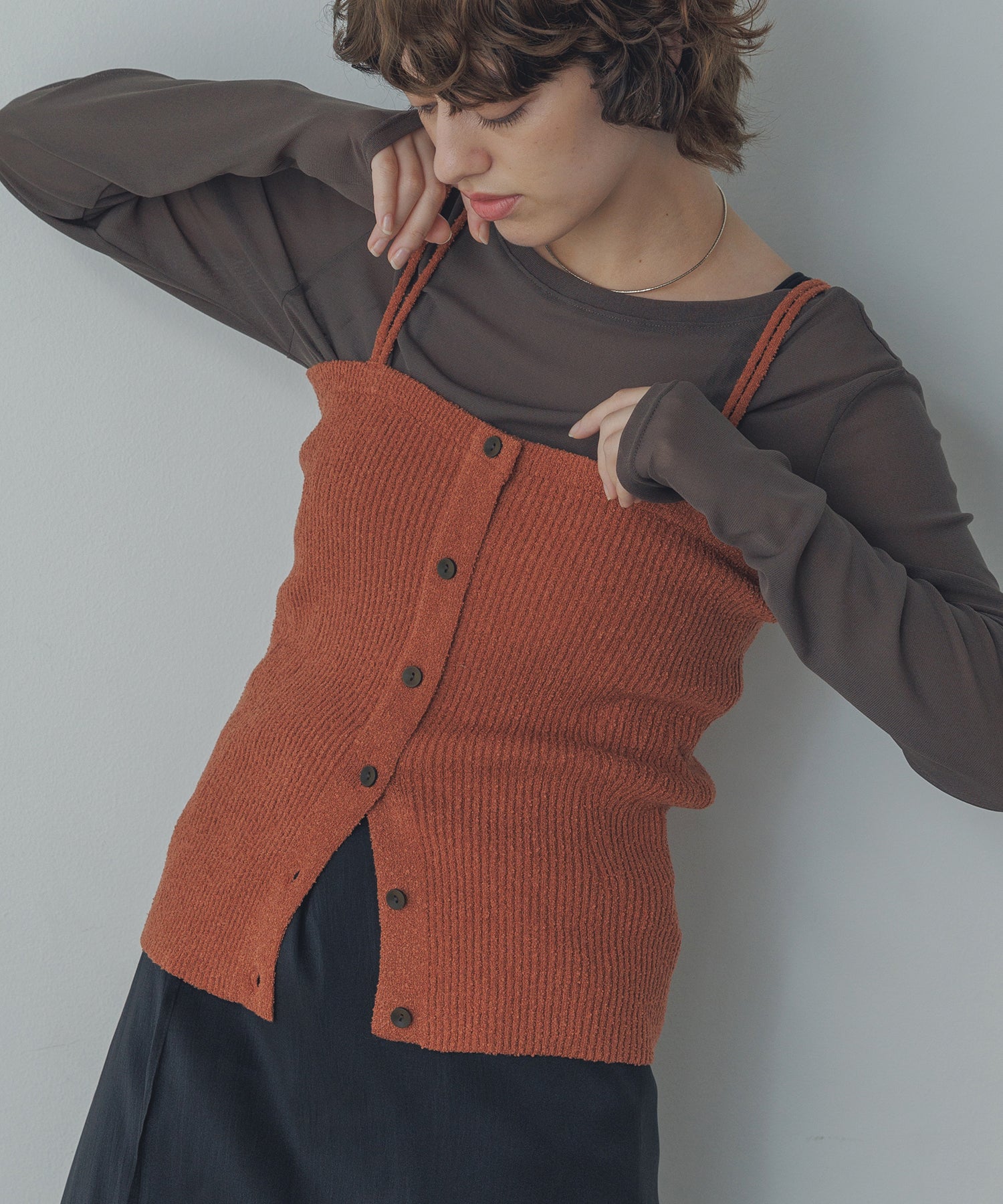 リブニットビスチェ