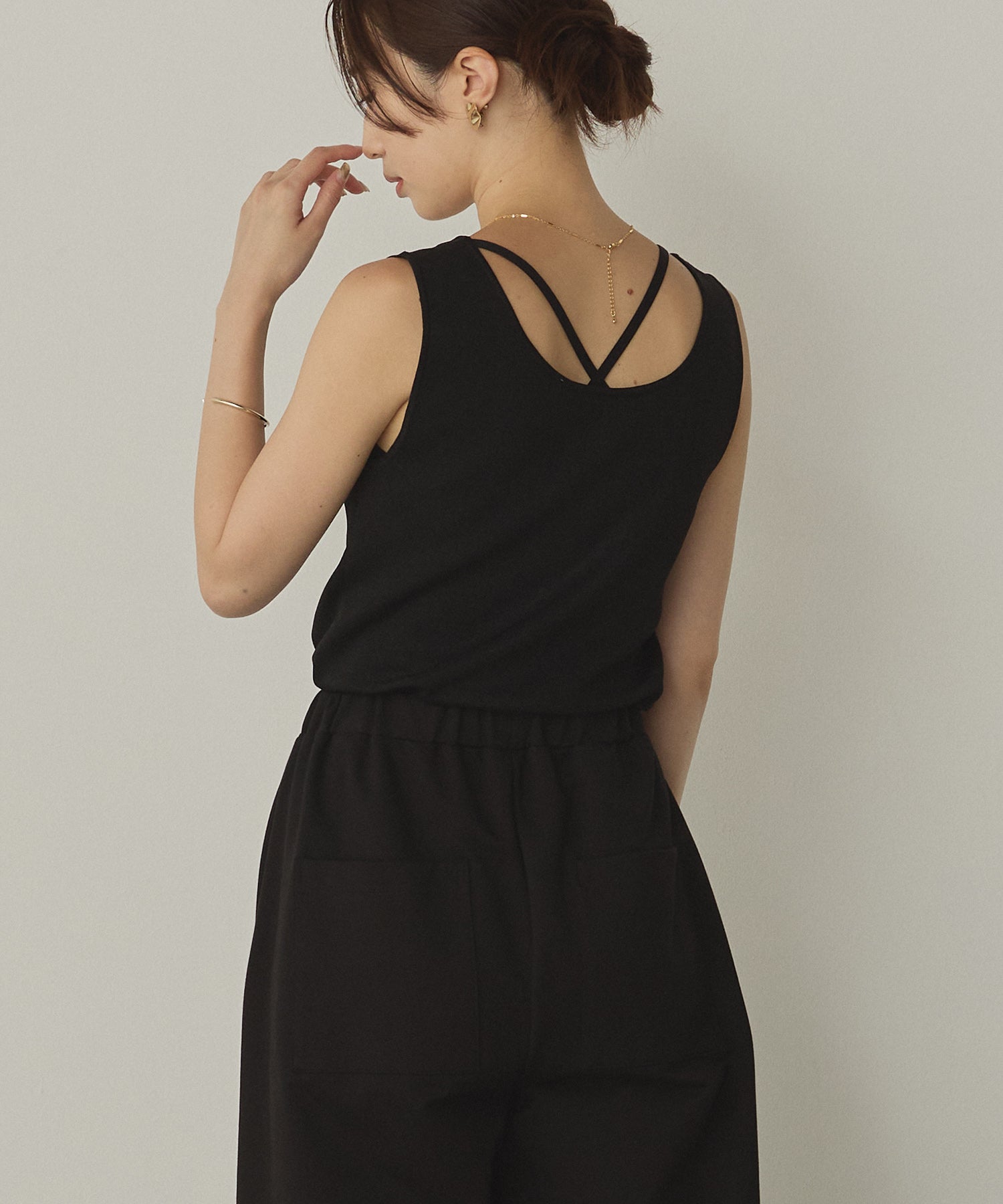 前後2WAY スクエアラメニット タンクトップ