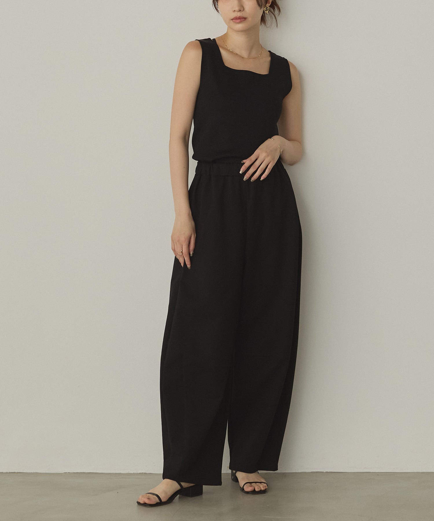 前後2WAY スクエアラメニット タンクトップ