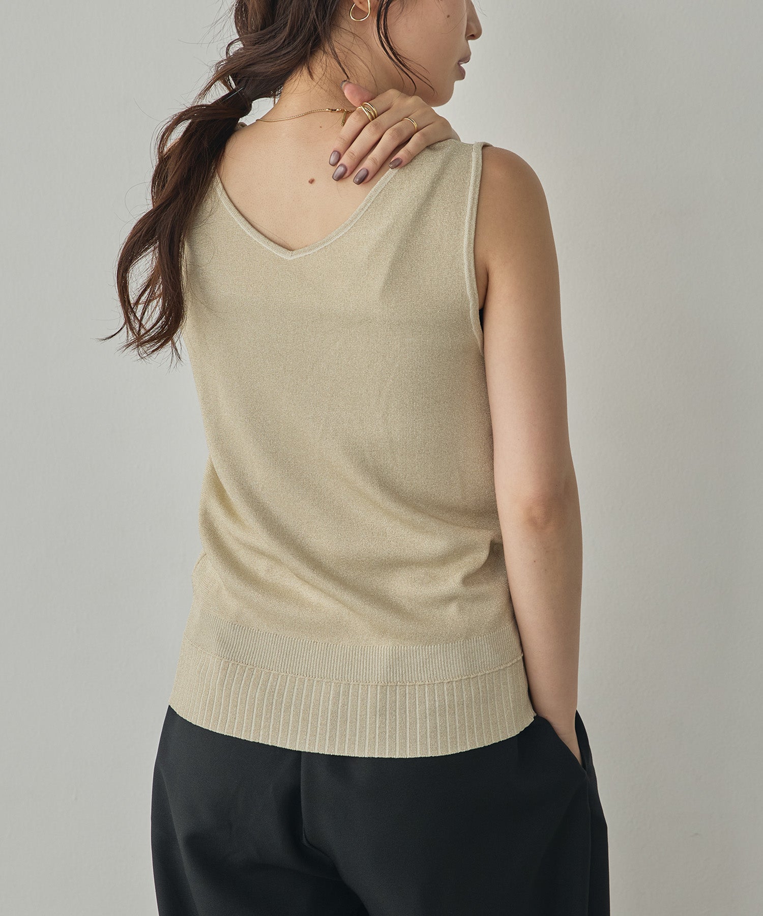 V-NECK SEQUIN-KNIT SQUARE-NECK TANK TOP