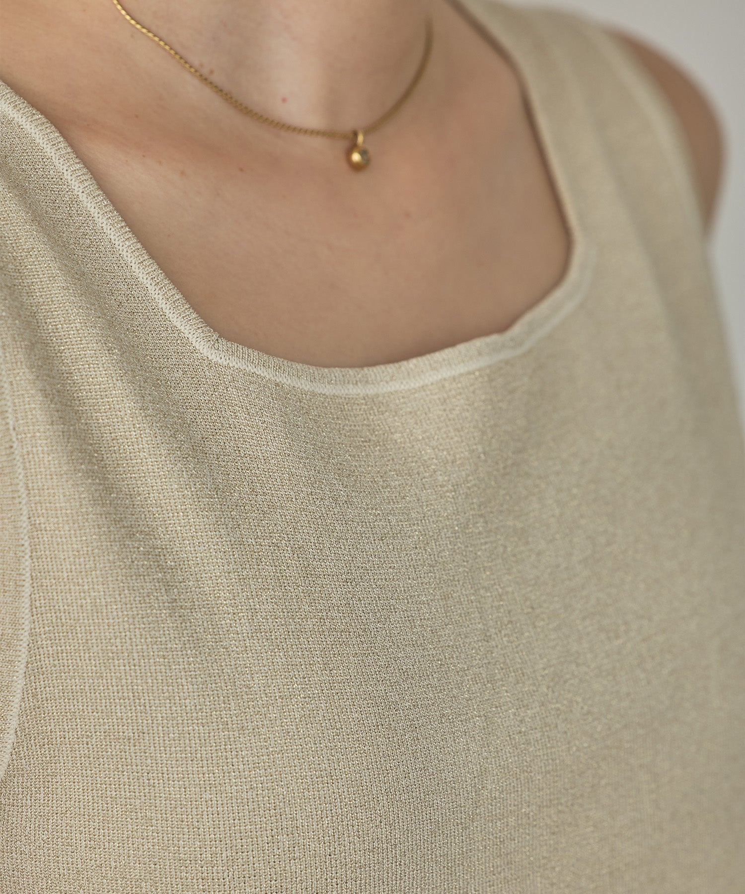 V-NECK SEQUIN-KNIT SQUARE-NECK TANK TOP