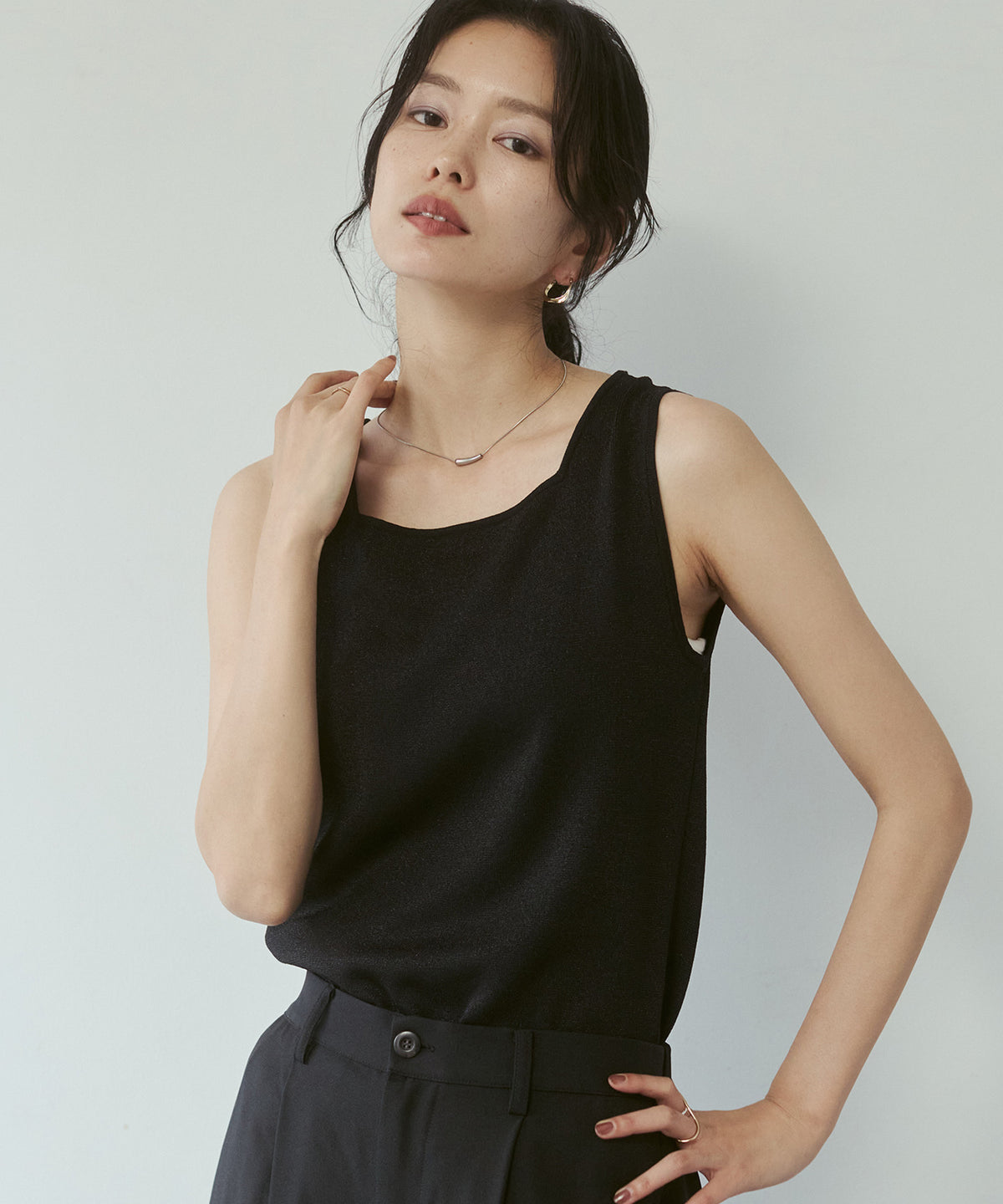 V-NECK SEQUIN-KNIT SQUARE-NECK TANK TOP