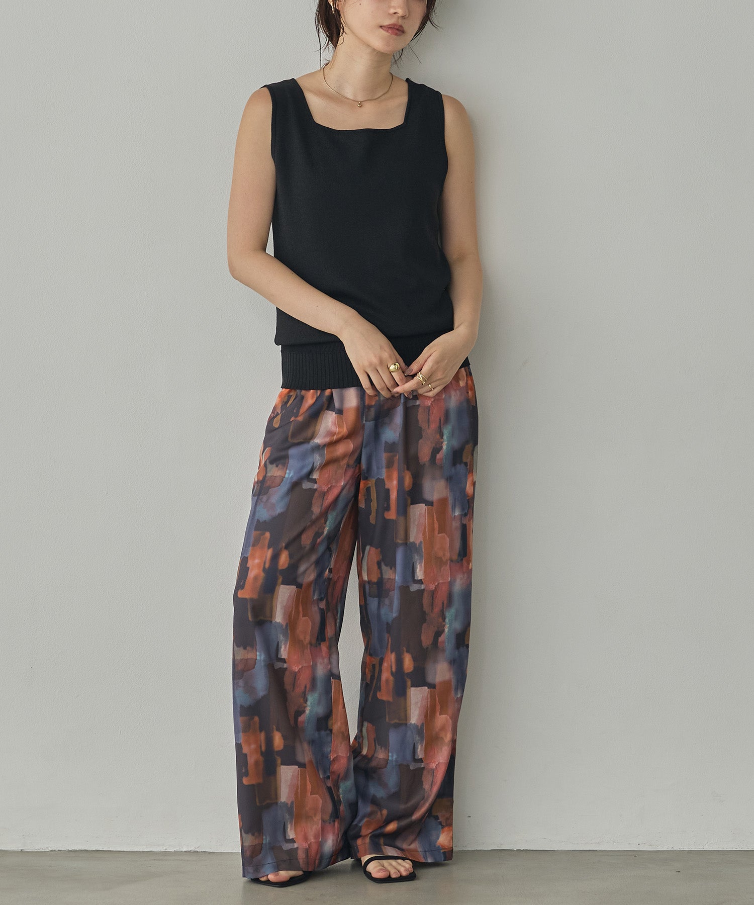 V-NECK SEQUIN-KNIT SQUARE-NECK TANK TOP