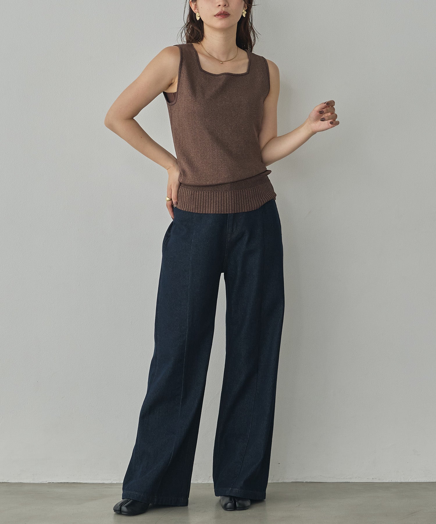 V-NECK SEQUIN-KNIT SQUARE-NECK TANK TOP