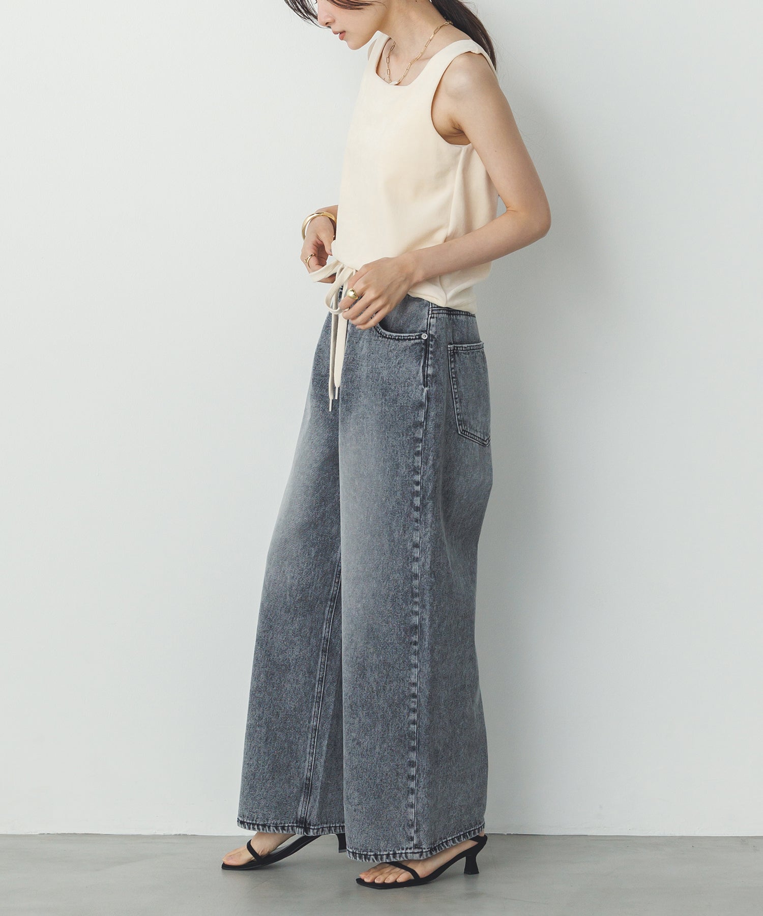 VELOR 2WAY SQUARE TANK TOP