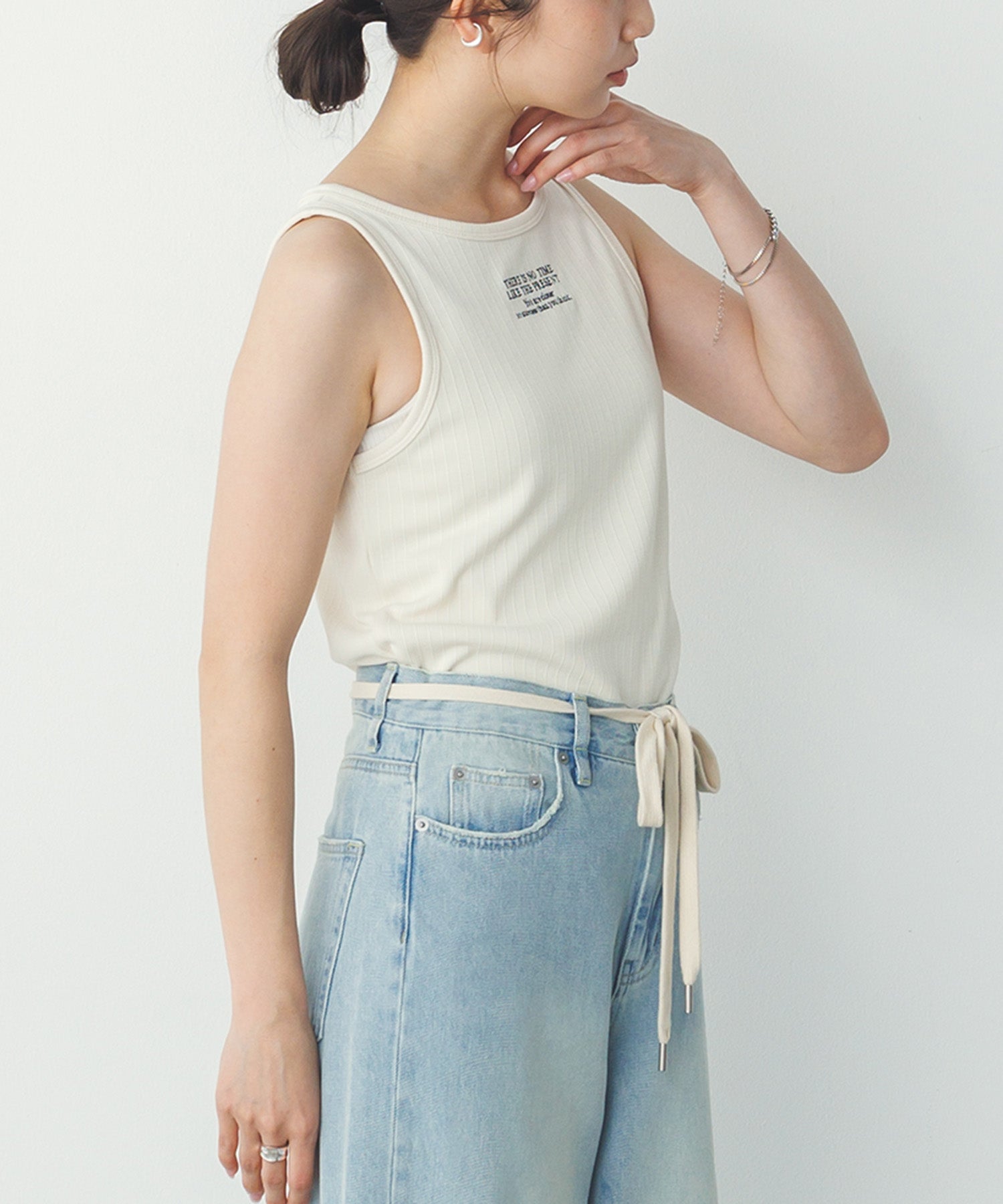 LOGO EMBROIDERY TANK TOP