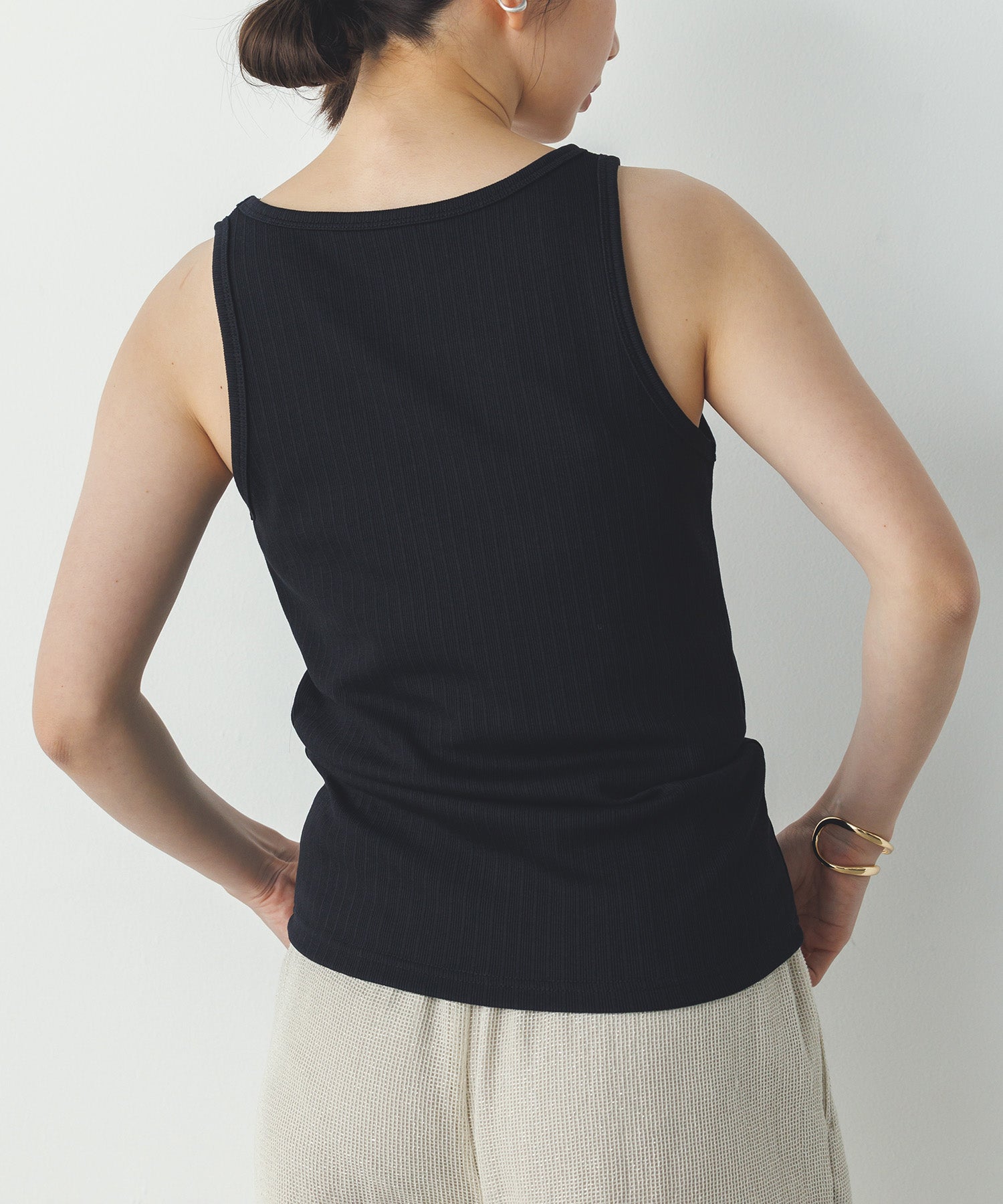 LOGO EMBROIDERY TANK TOP